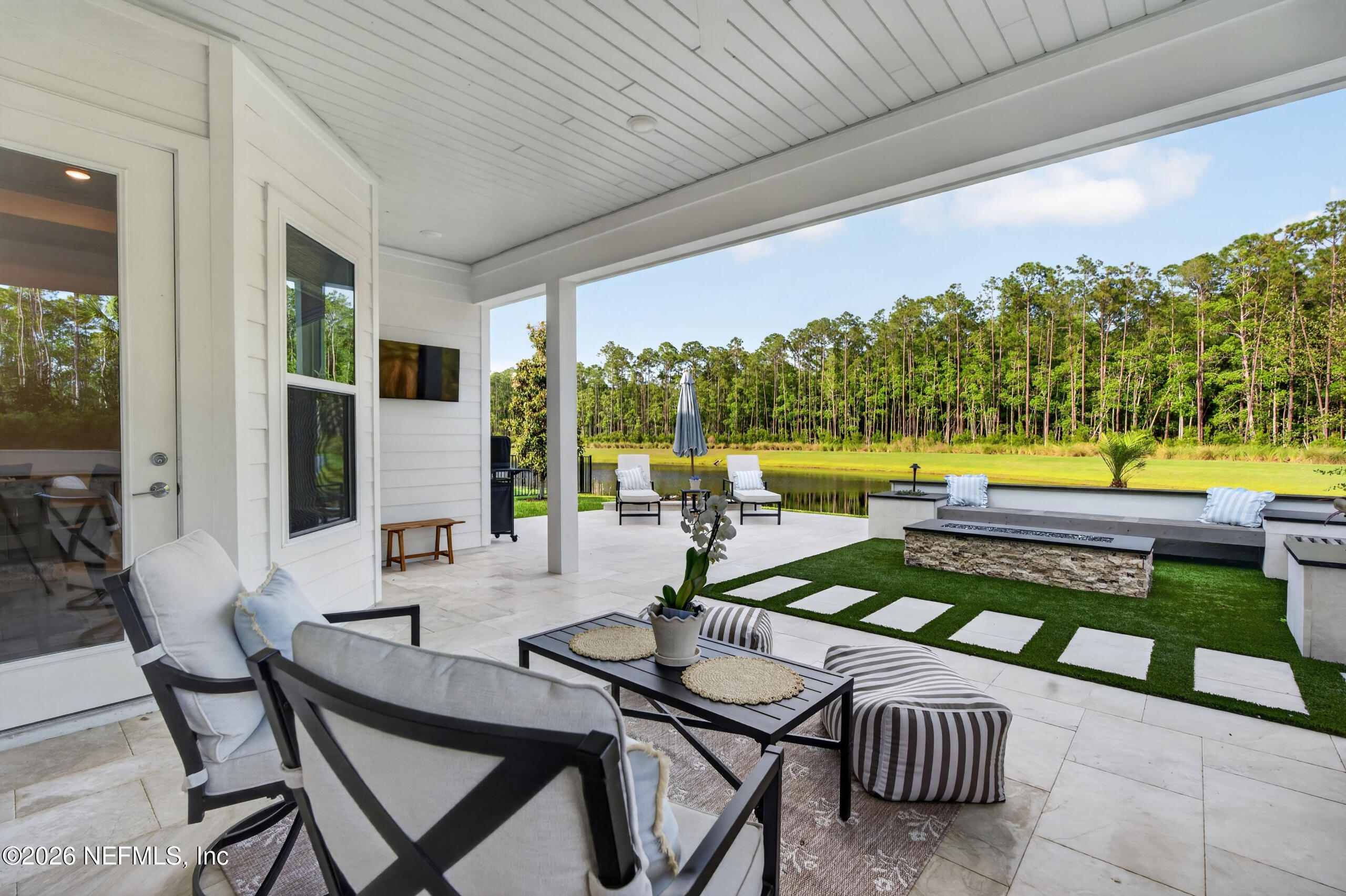 114 PALM CREST Drive