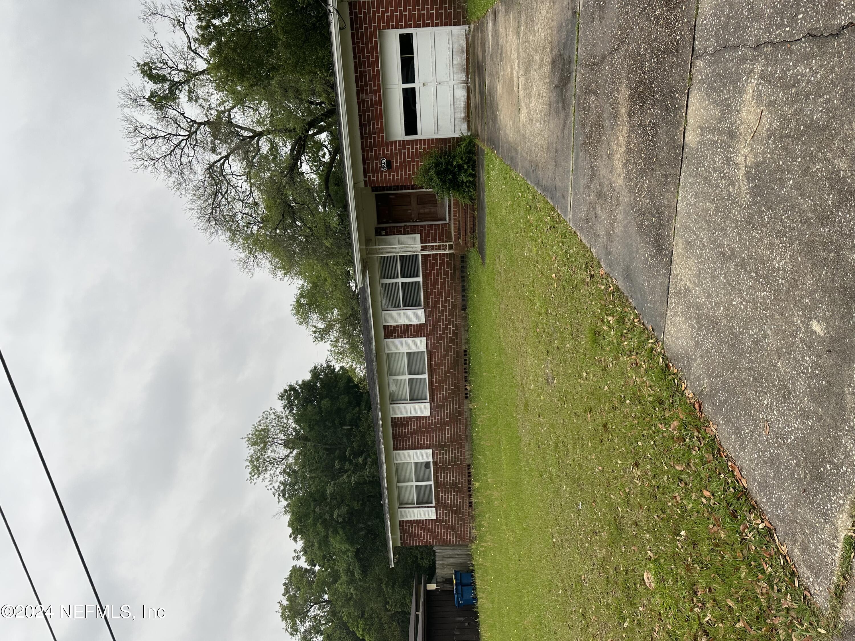 Jacksonville, FL home for sale located at 6230 ASHWOOD Lane, Jacksonville, FL 32277
