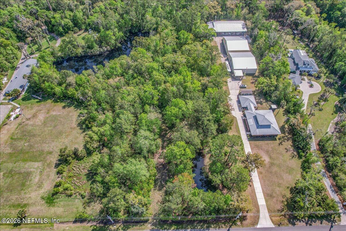 274 N ROSCOE Boulevard