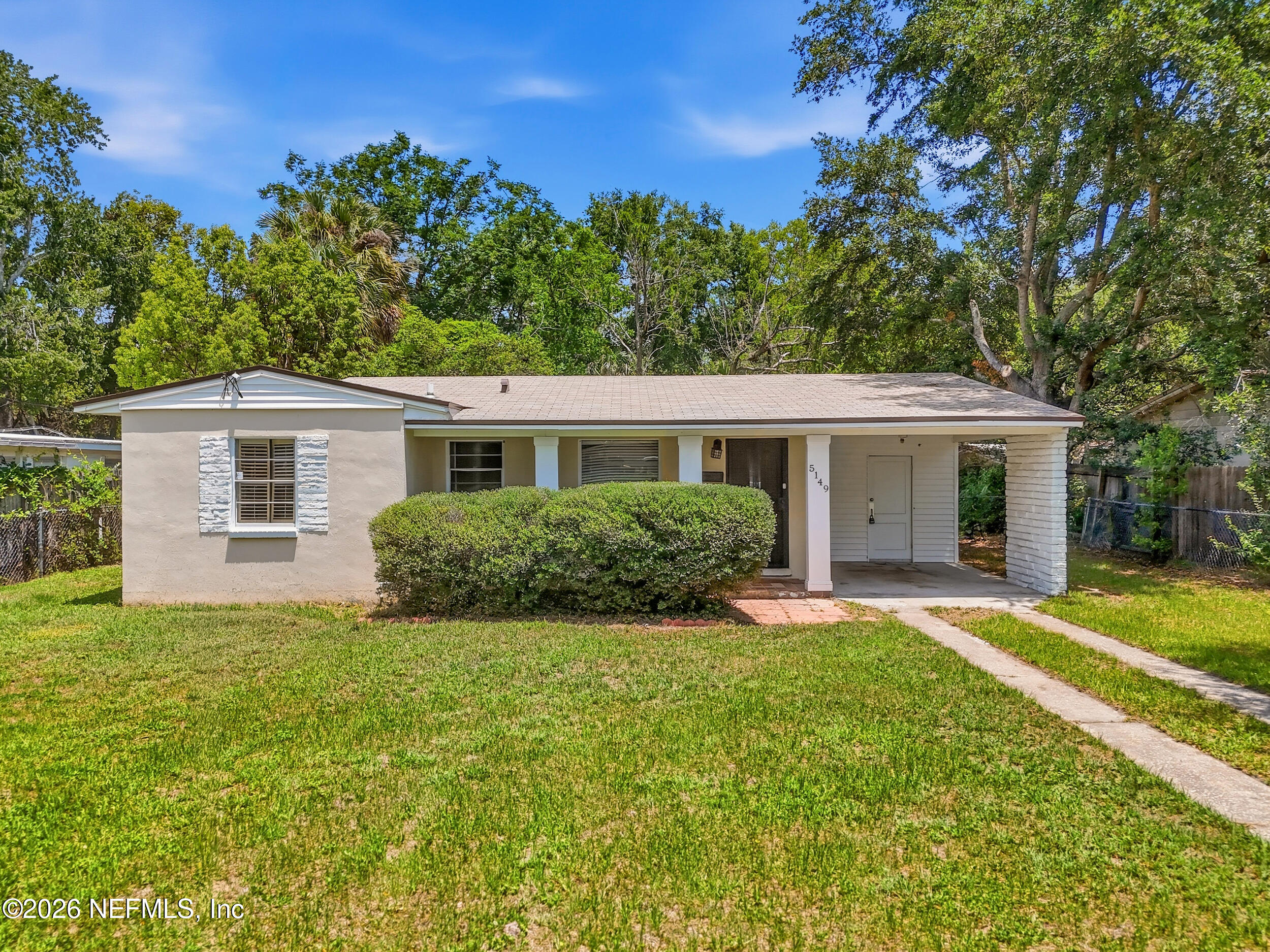 5149 lexington ave-001