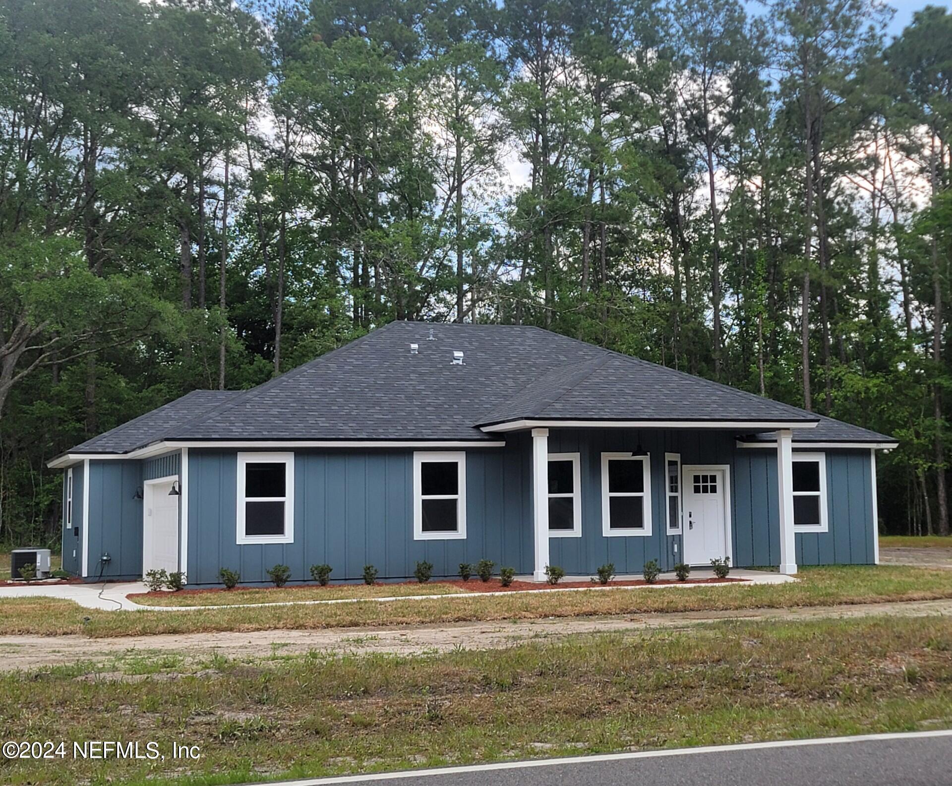 Green Cove Springs, FL home for sale located at 3521 Toms Court, Green Cove Springs, FL 32043