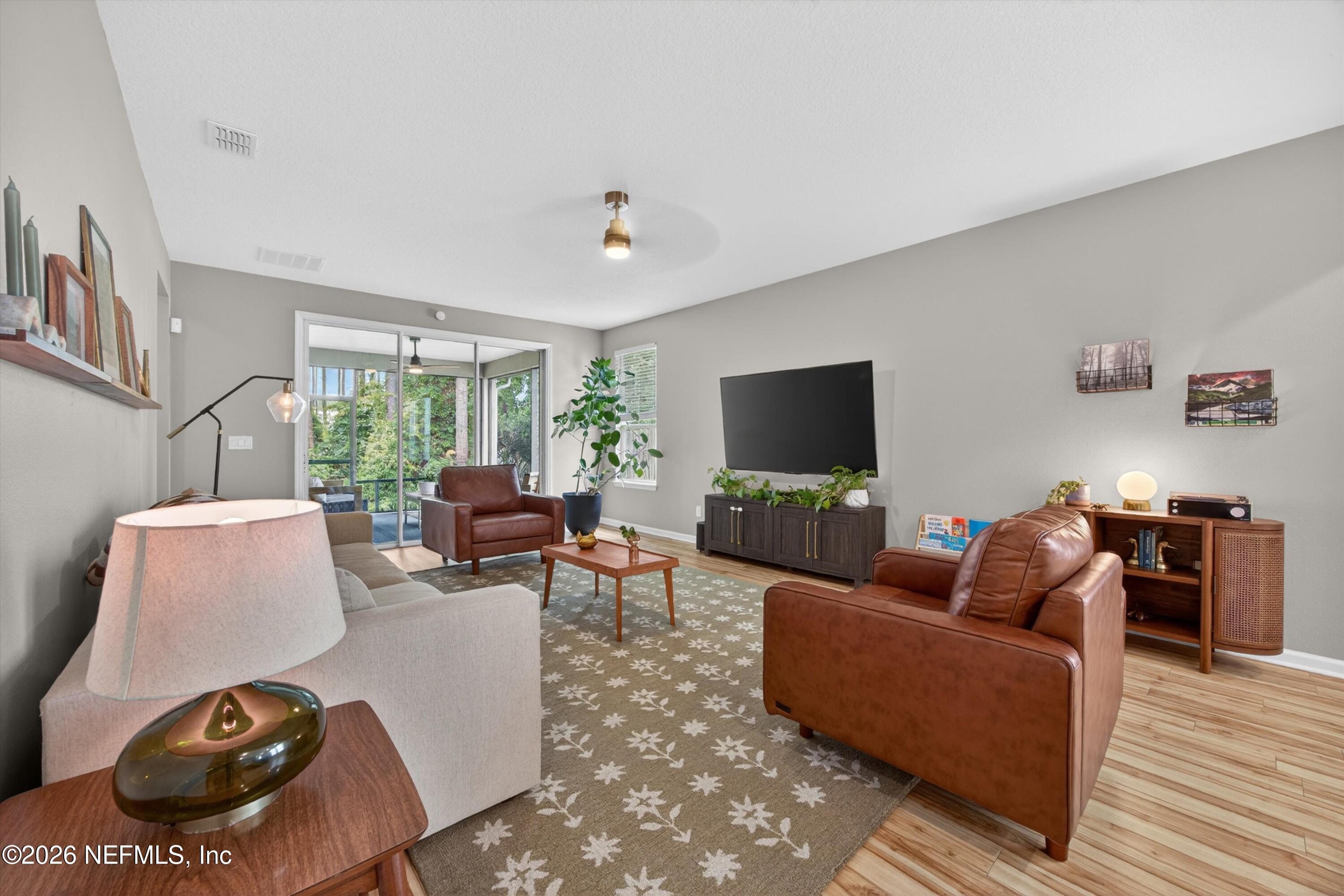 618 BRIAR VIEW Drive
