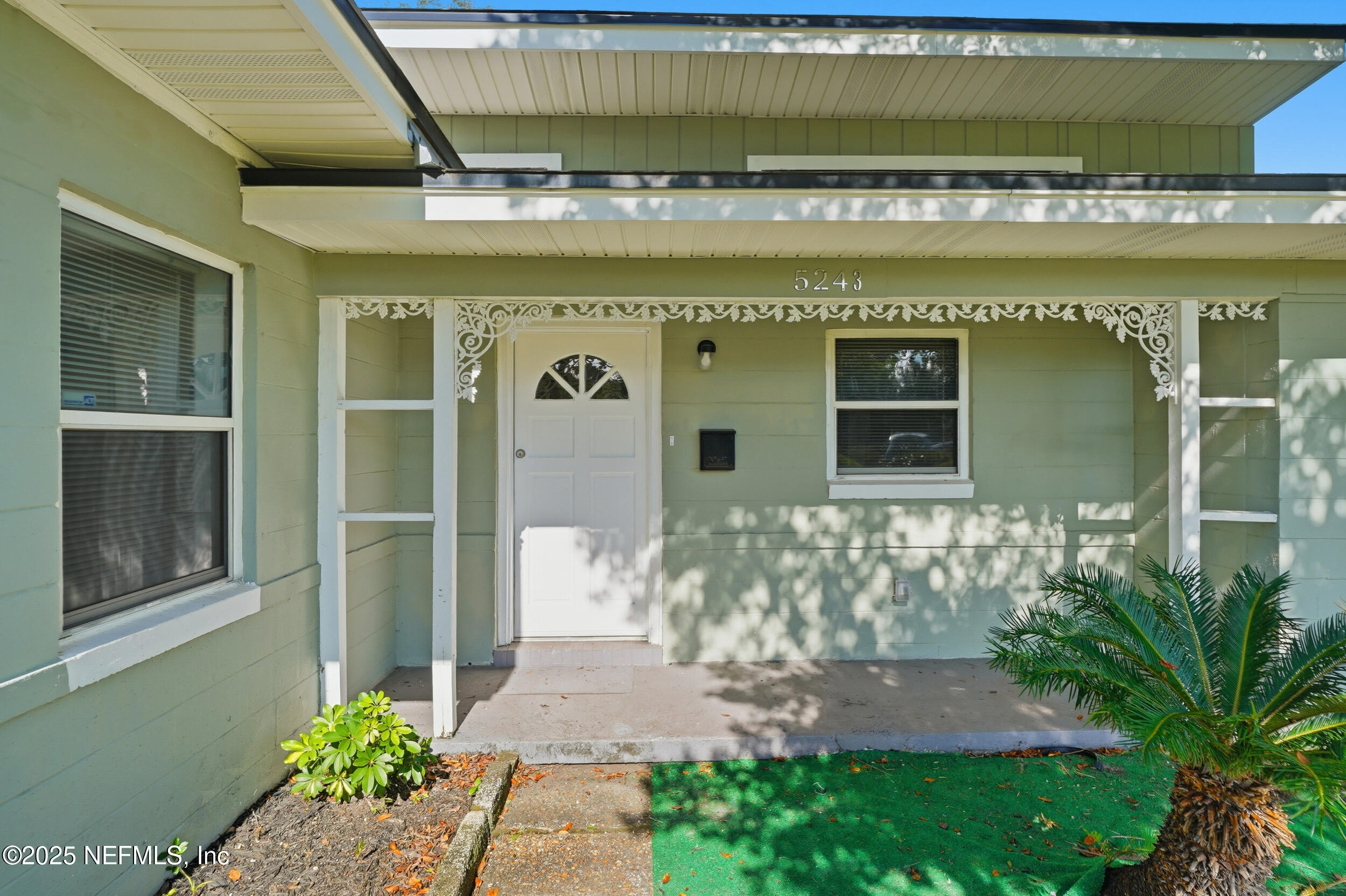 5243 RIVER FOREST Drive