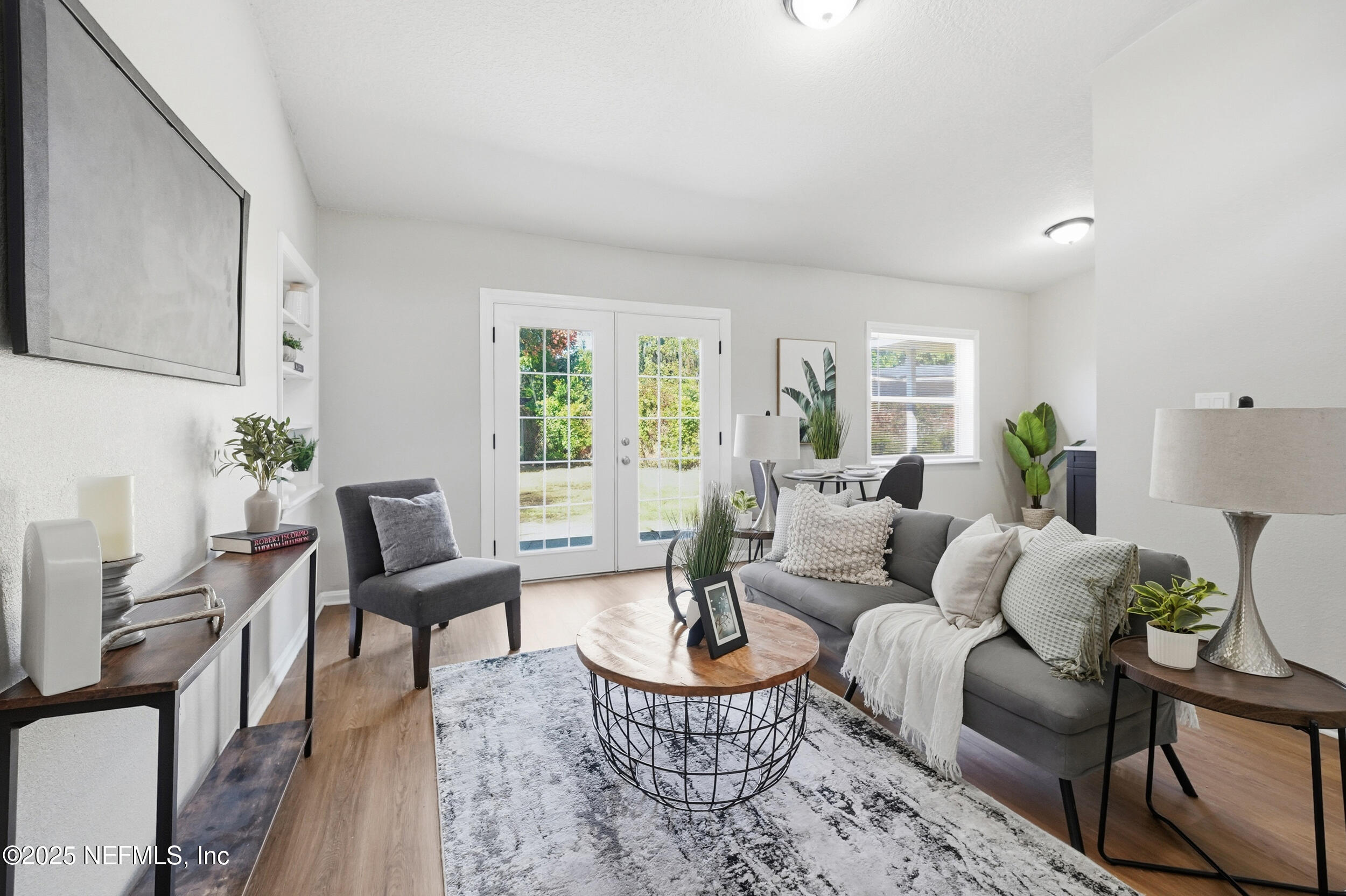 5243 RIVER FOREST Drive