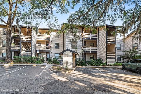 1604 ARCADIA Drive 108 Jacksonville FL 32207