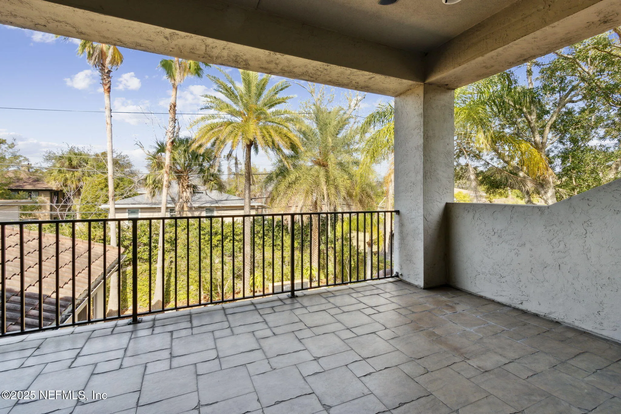 Jacksonville, Florida 32207, United States, 4 Bedrooms Bedrooms, ,4 BathroomsBathrooms,Residential,Pending,208178