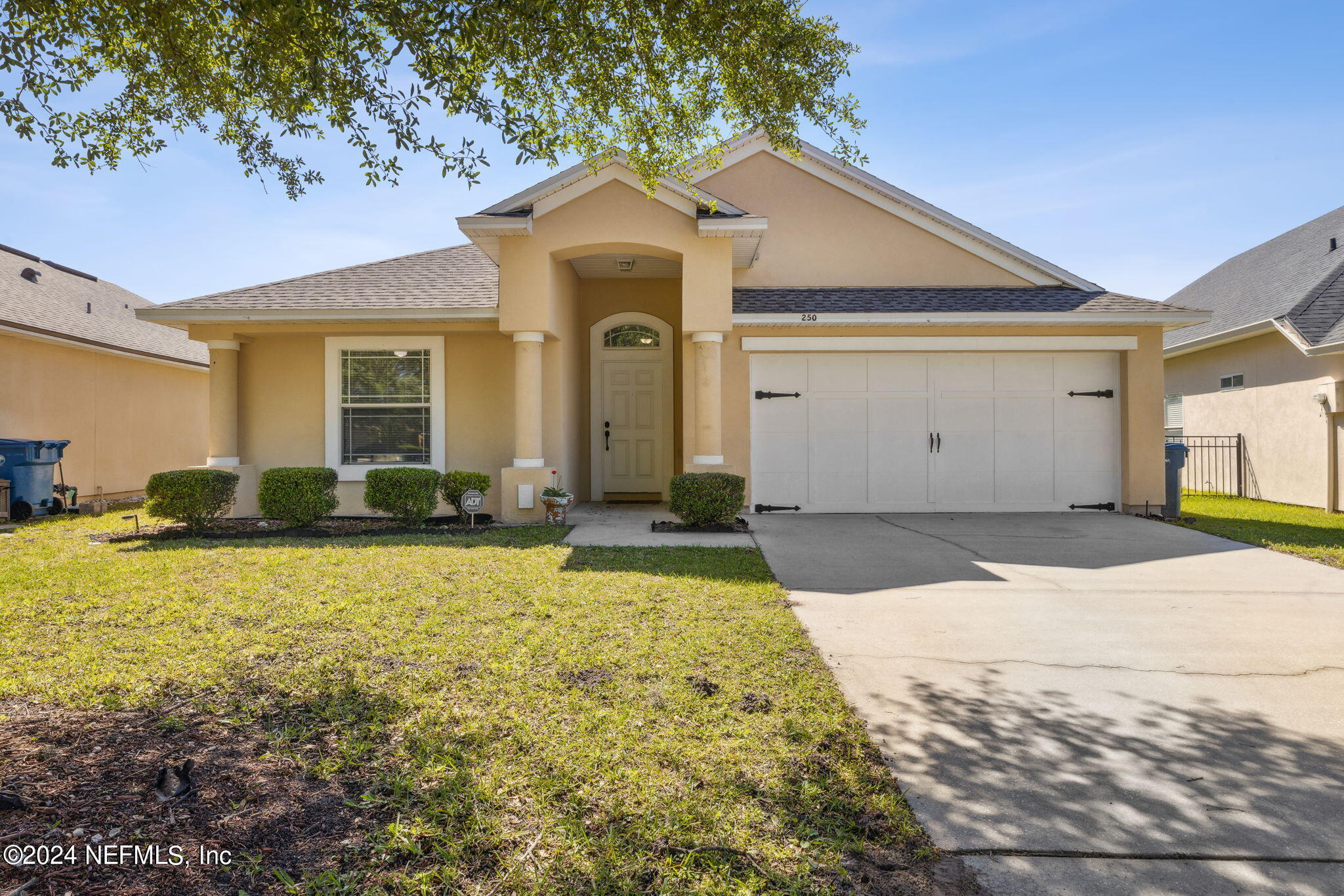 Jacksonville, FL home for sale located at 250 Sterling Hill Drive, Jacksonville, FL 32225