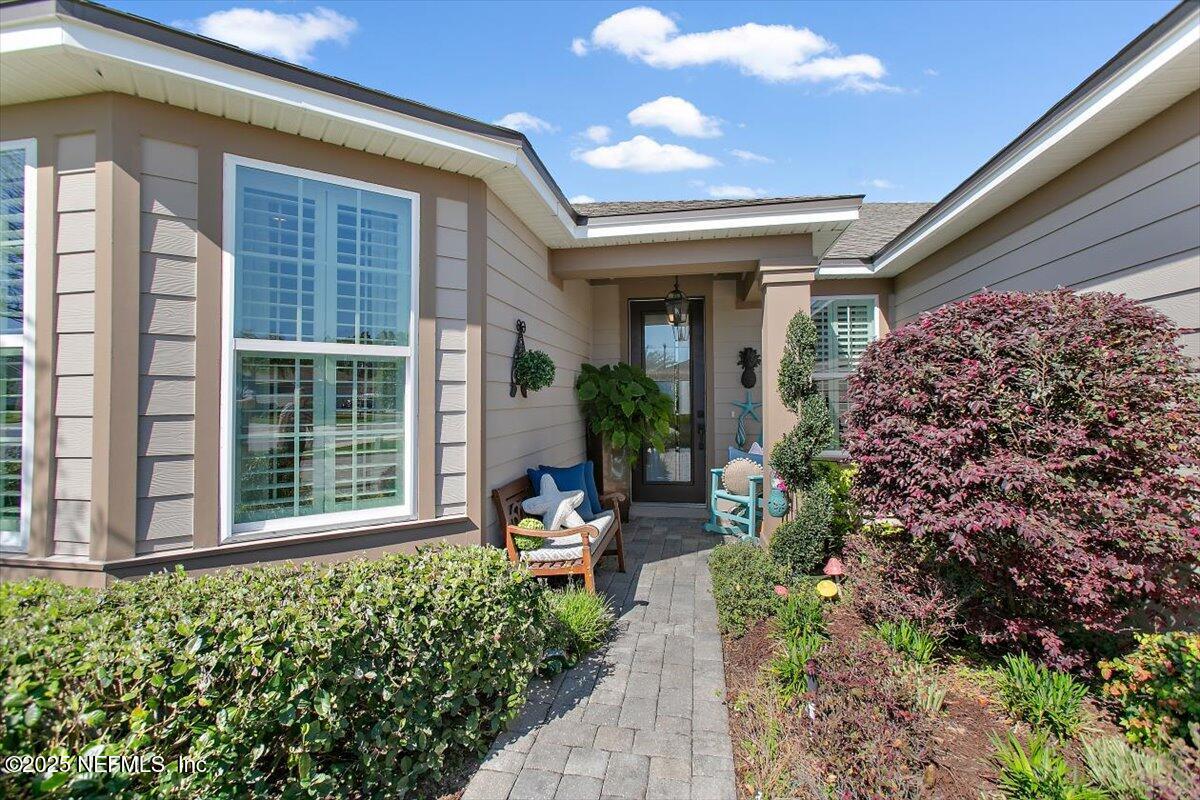 203 COUNTRY BROOK Avenue