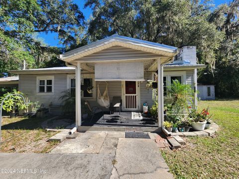 A home in Palatka