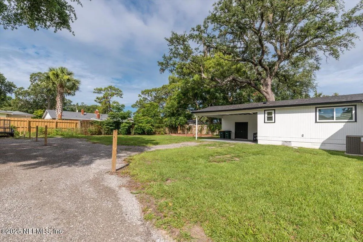 Jacksonville, Florida 32207, United States, 3 Bedrooms Bedrooms, ,2 BathroomsBathrooms,Residential,Pending,146166