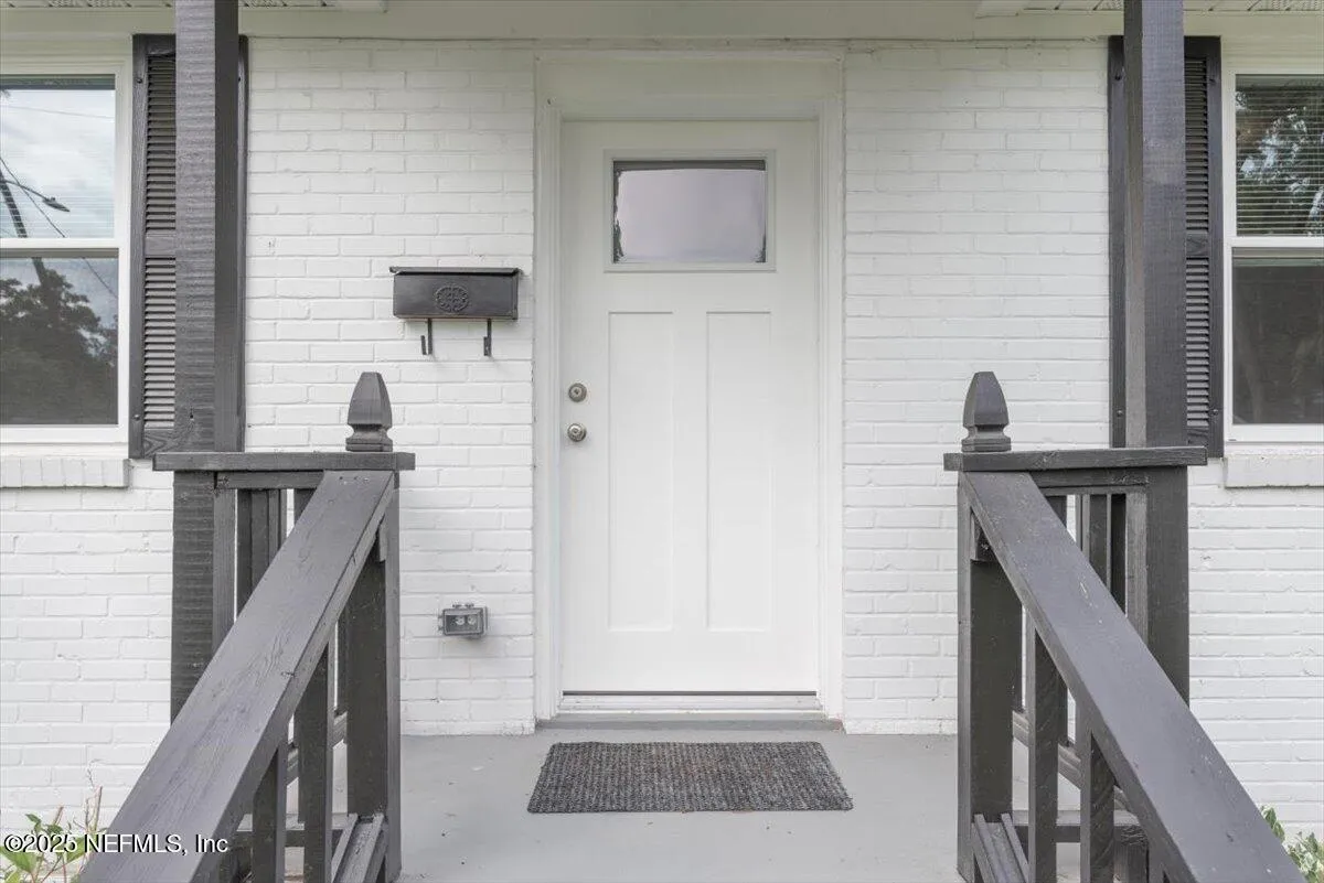 Jacksonville, Florida 32207, United States, 3 Bedrooms Bedrooms, ,2 BathroomsBathrooms,Residential,Pending,146166