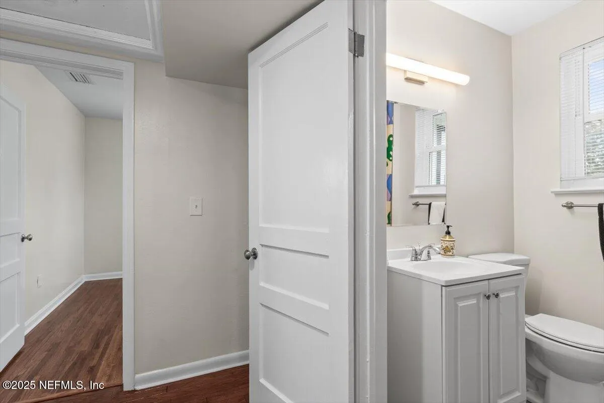 Jacksonville, Florida 32207, United States, 3 Bedrooms Bedrooms, ,2 BathroomsBathrooms,Residential,Pending,146166