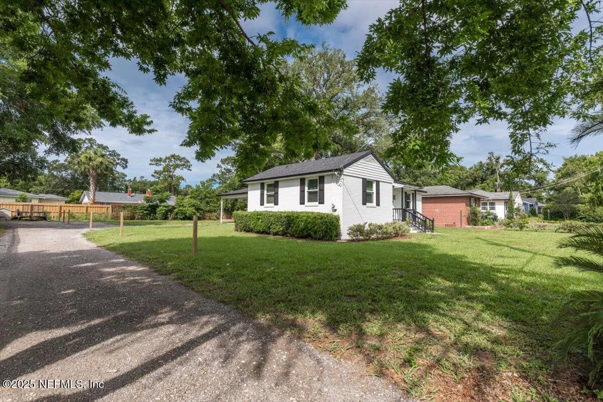 Jacksonville, Florida 32207, United States, 3 Bedrooms Bedrooms, ,2 BathroomsBathrooms,Residential,Pending,146166