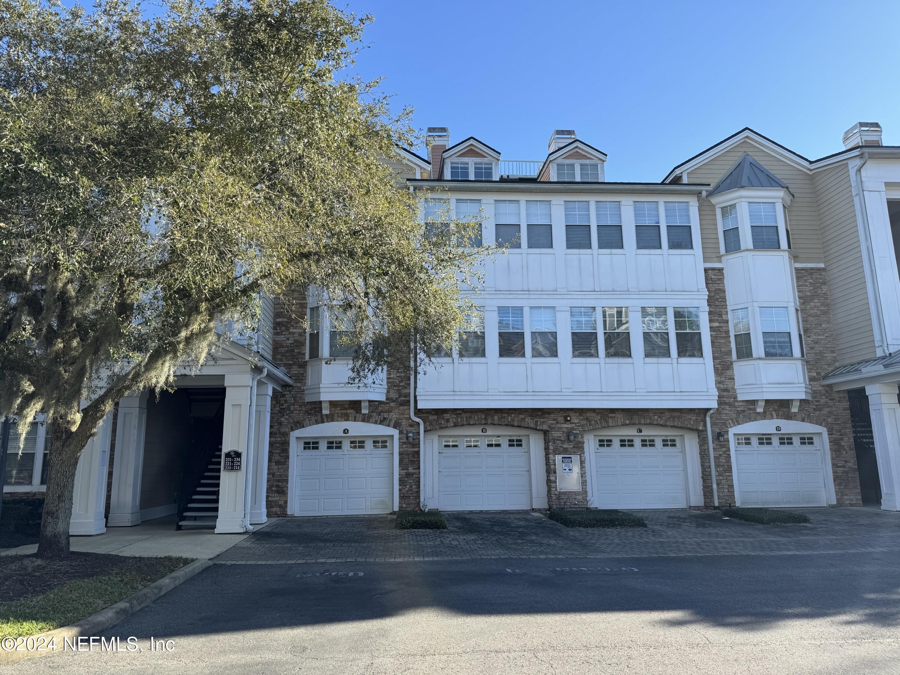 Jacksonville, FL home for sale located at 8550 Touchton Road Unit 537, Jacksonville, FL 32216