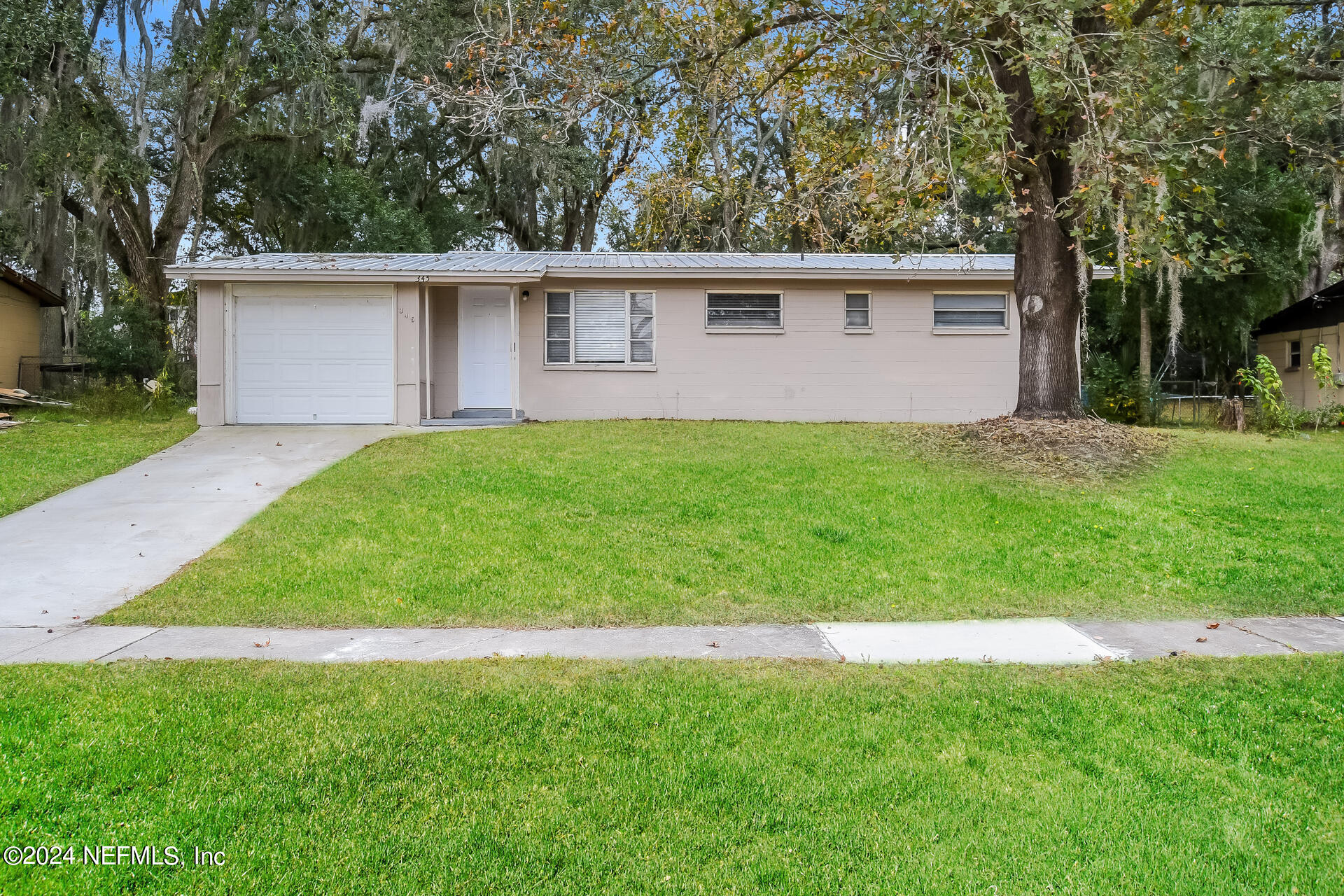 Orange Park, FL home for sale located at 345 Gwinnett Road, Orange Park, FL 32073