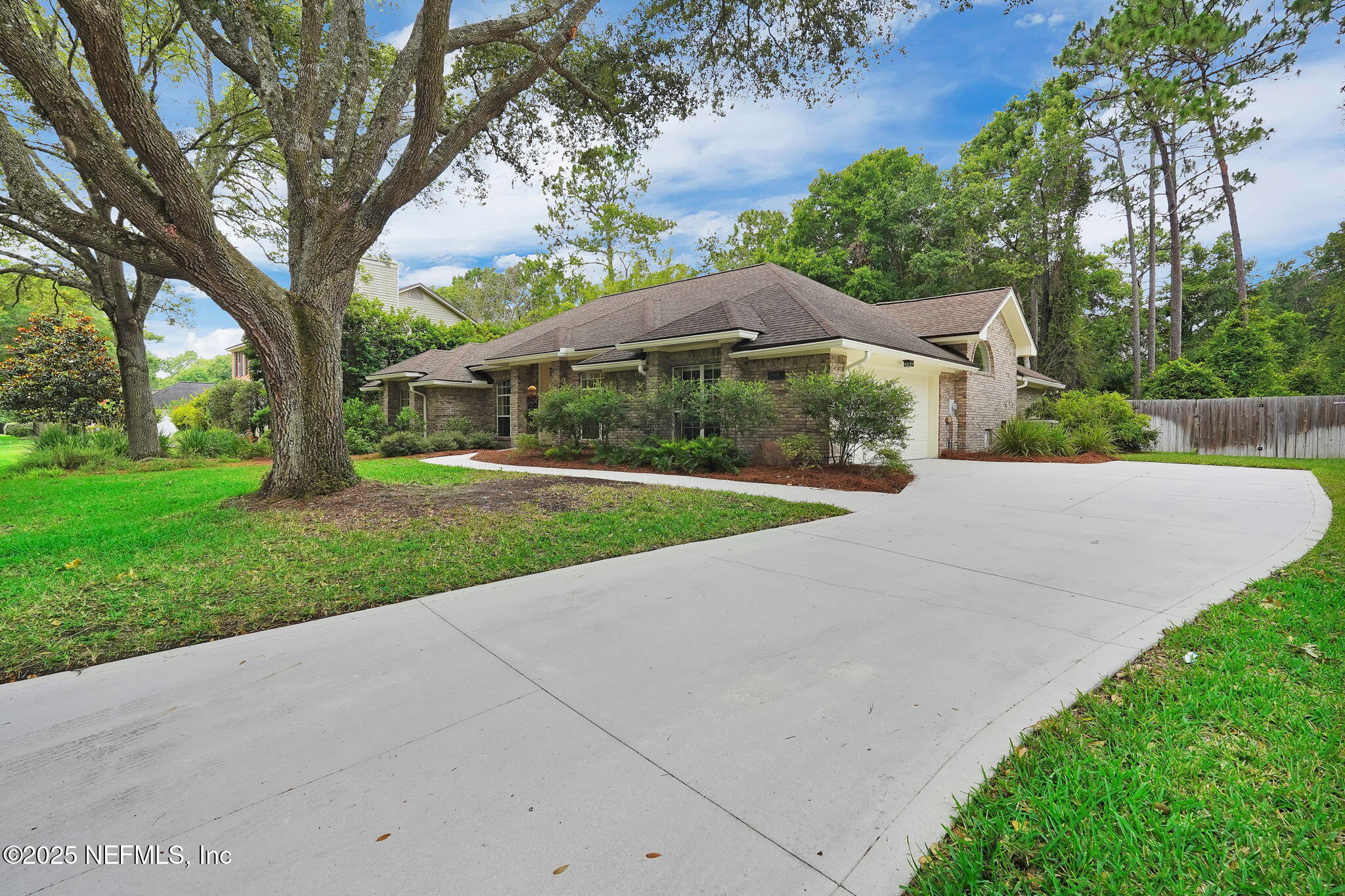 1910 HIBERNIA Court