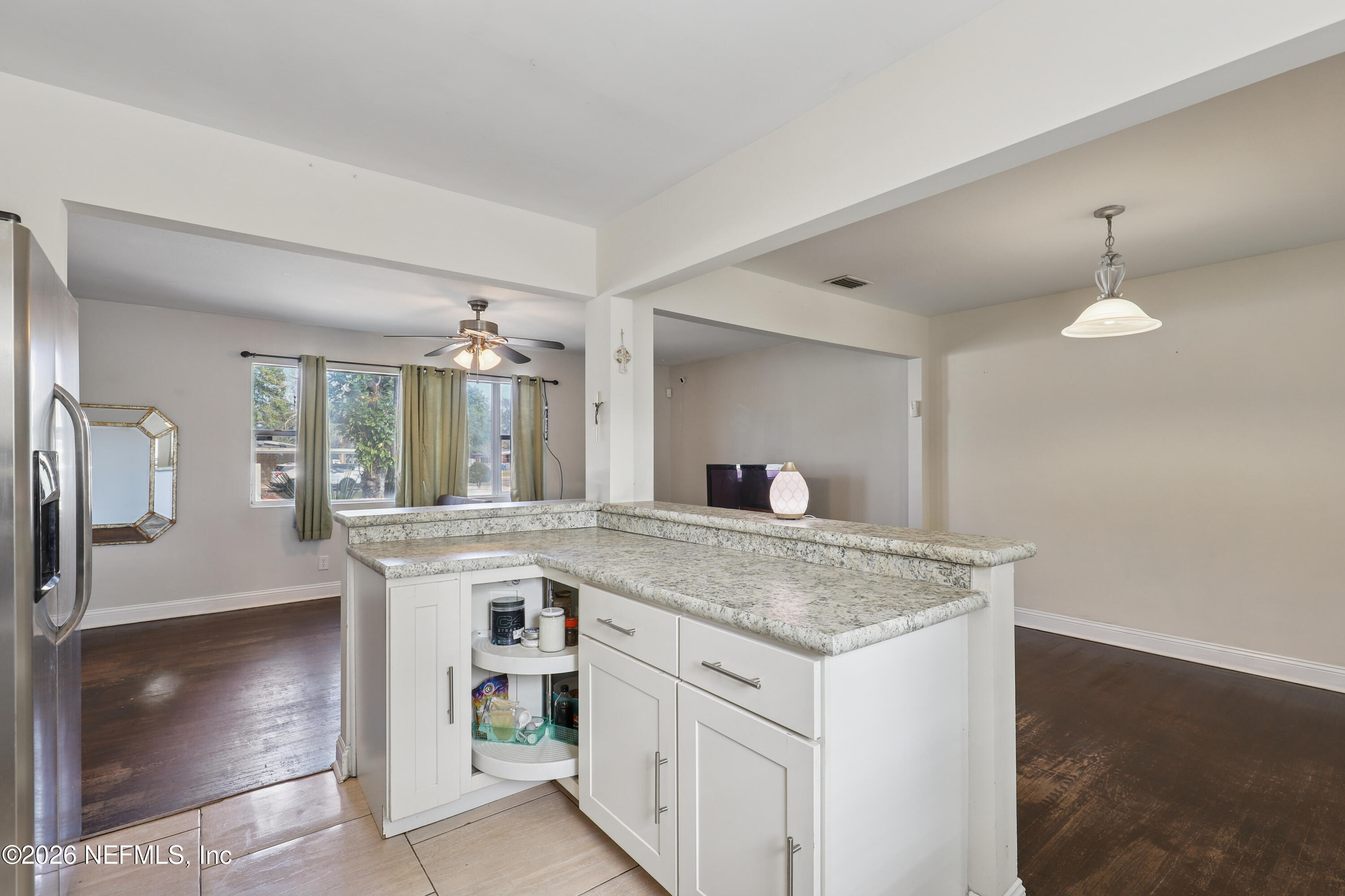 6050 GLENN ROSE Drive