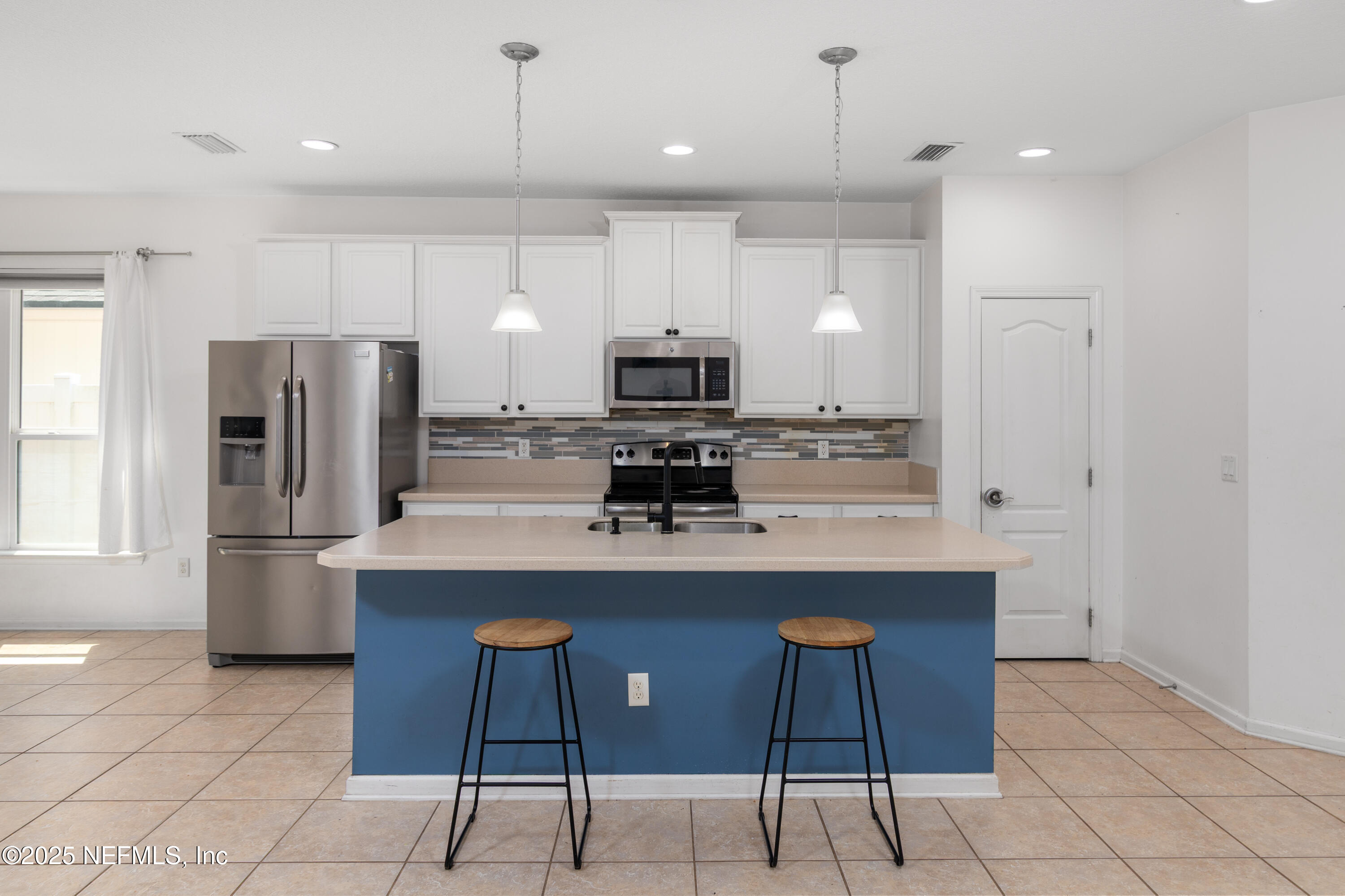 11567 SYCAMORE COVE Lane