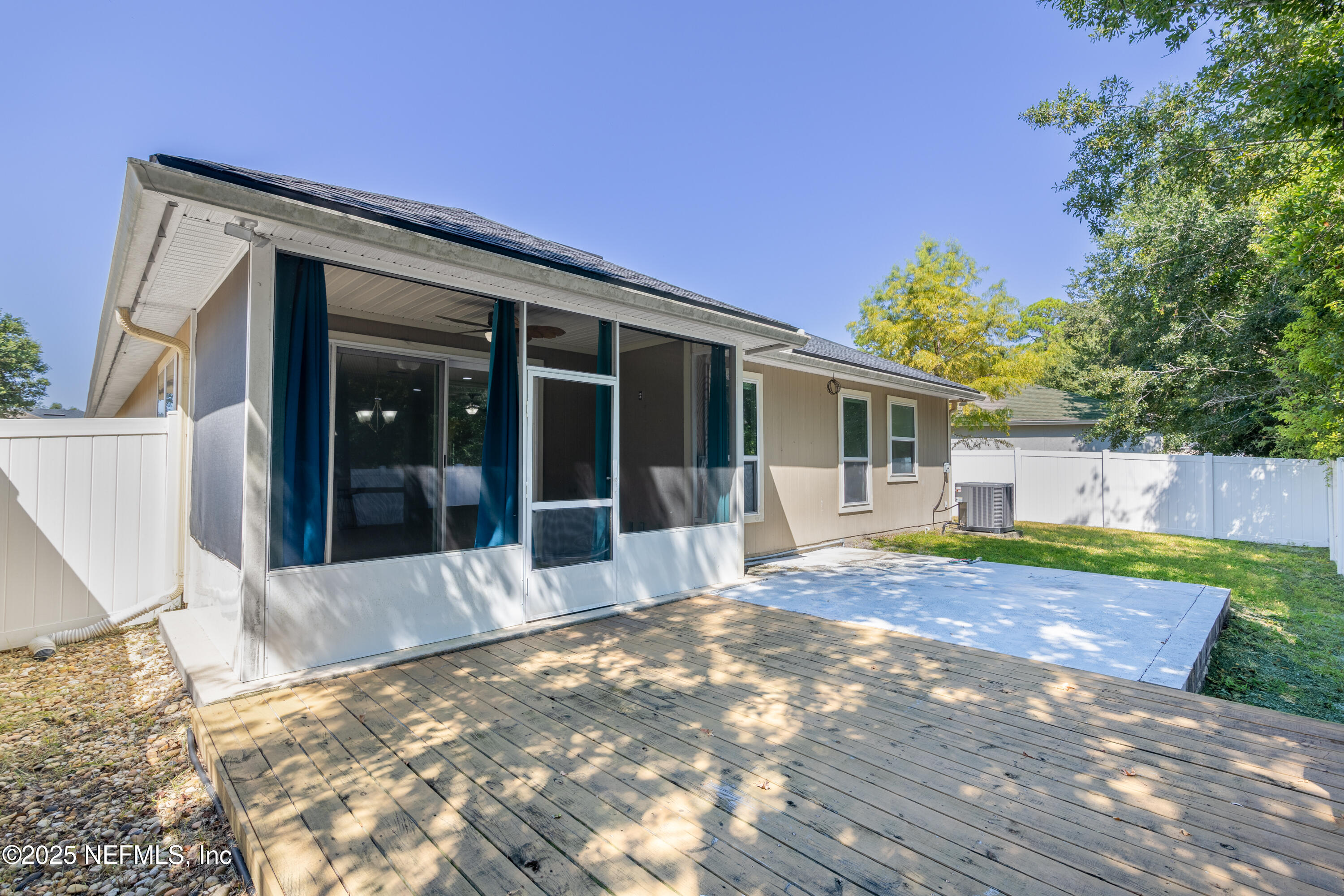 11567 SYCAMORE COVE Lane