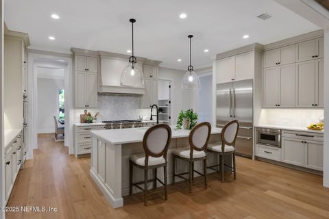 130 WHISTLING PALM Court Ponte Vedra FL 32081