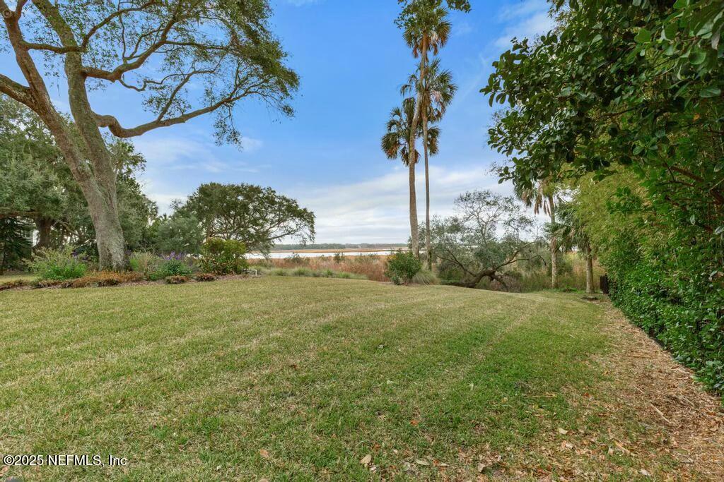 5 GUANA Drive