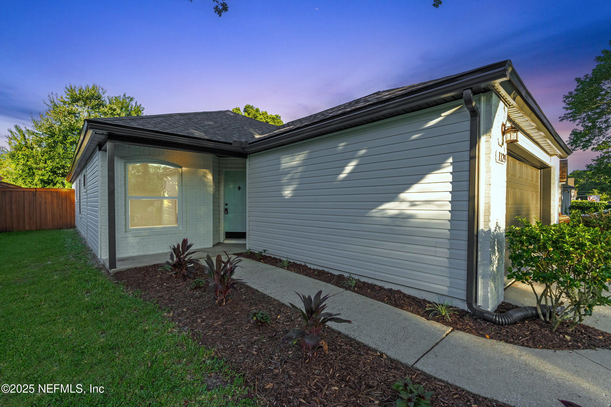 1129 CREEKS RIDGE Road
