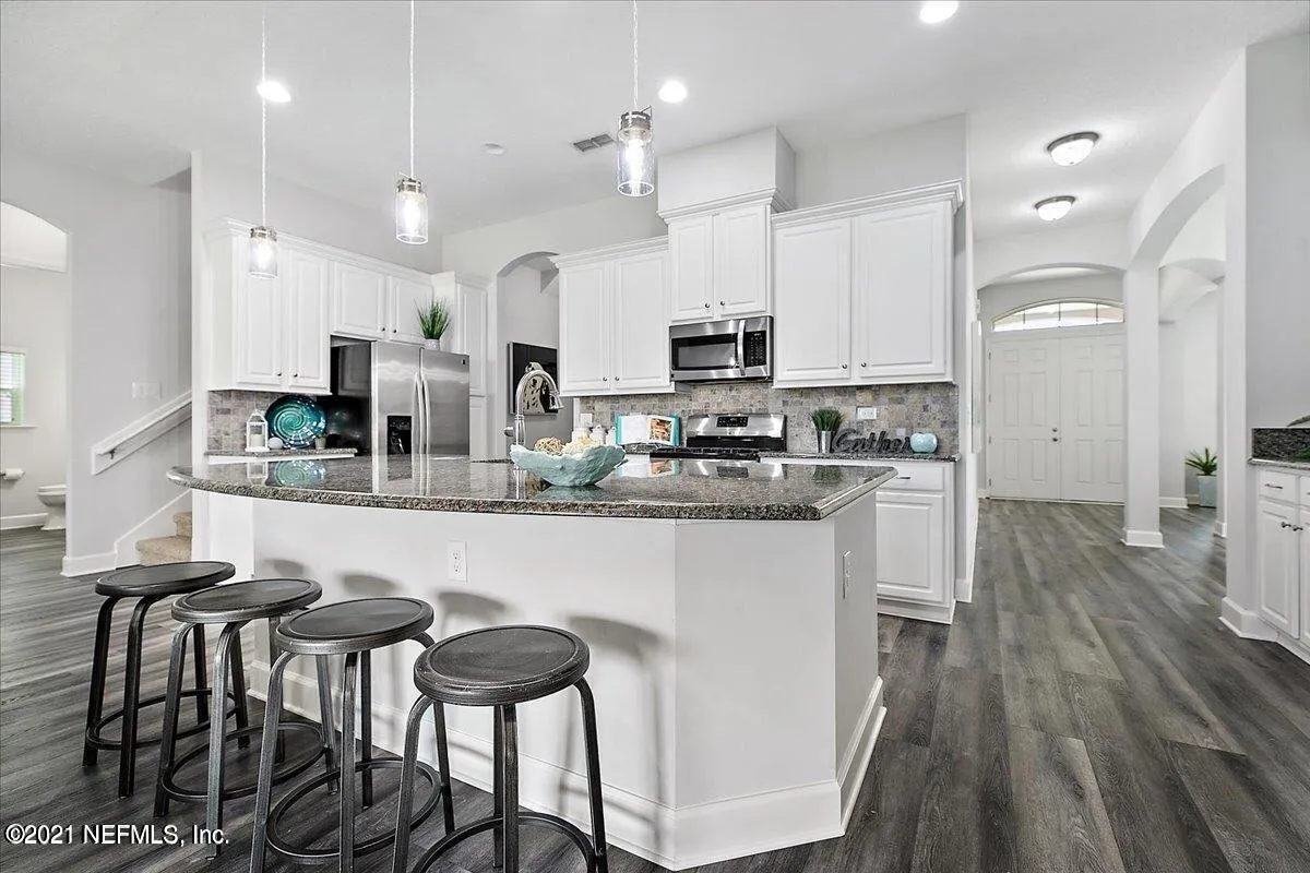 Ponte Vedra, Florida 32081, United States, 5 Bedrooms Bedrooms, ,4 BathroomsBathrooms,Residential,Pending,24212