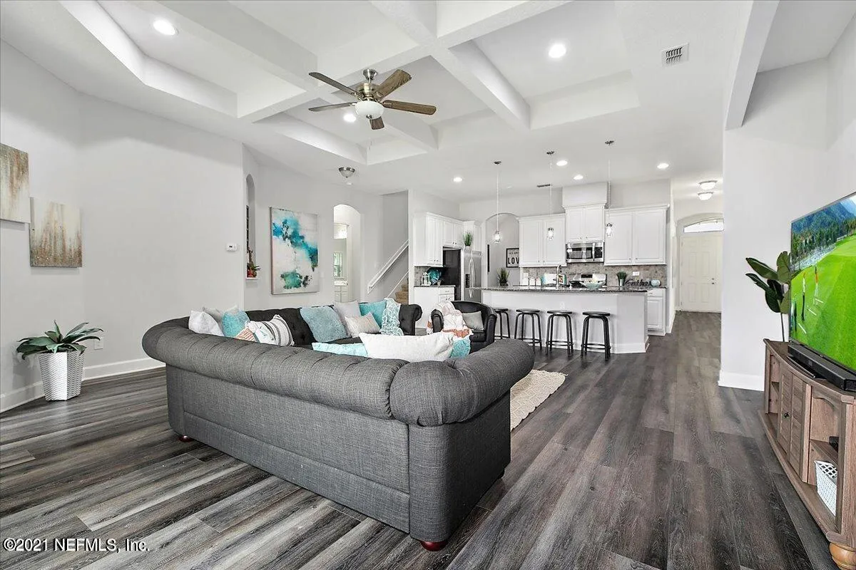 Ponte Vedra, Florida 32081, United States, 5 Bedrooms Bedrooms, ,4 BathroomsBathrooms,Residential,Pending,24212