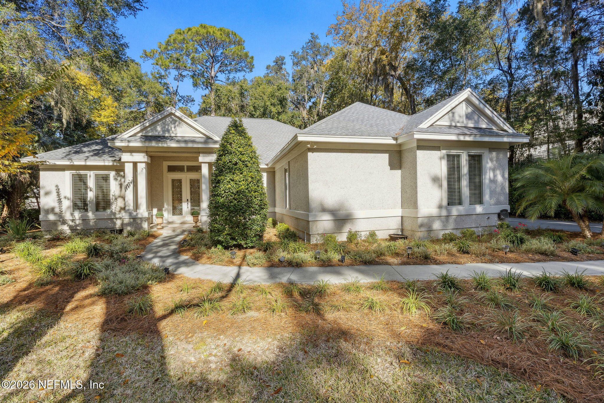 4 MOSS OAKS Drive