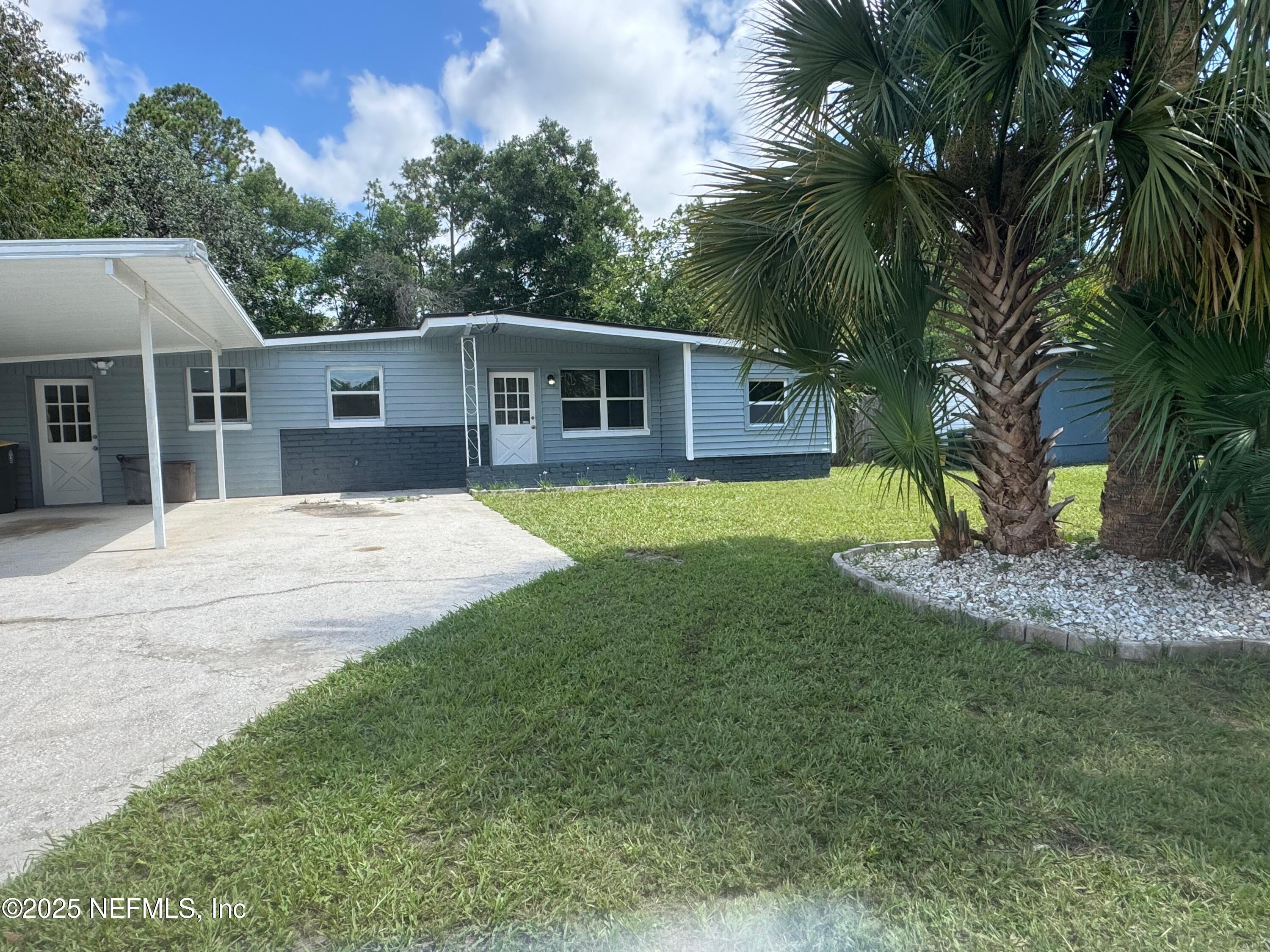 8023 CHATEAU Drive S