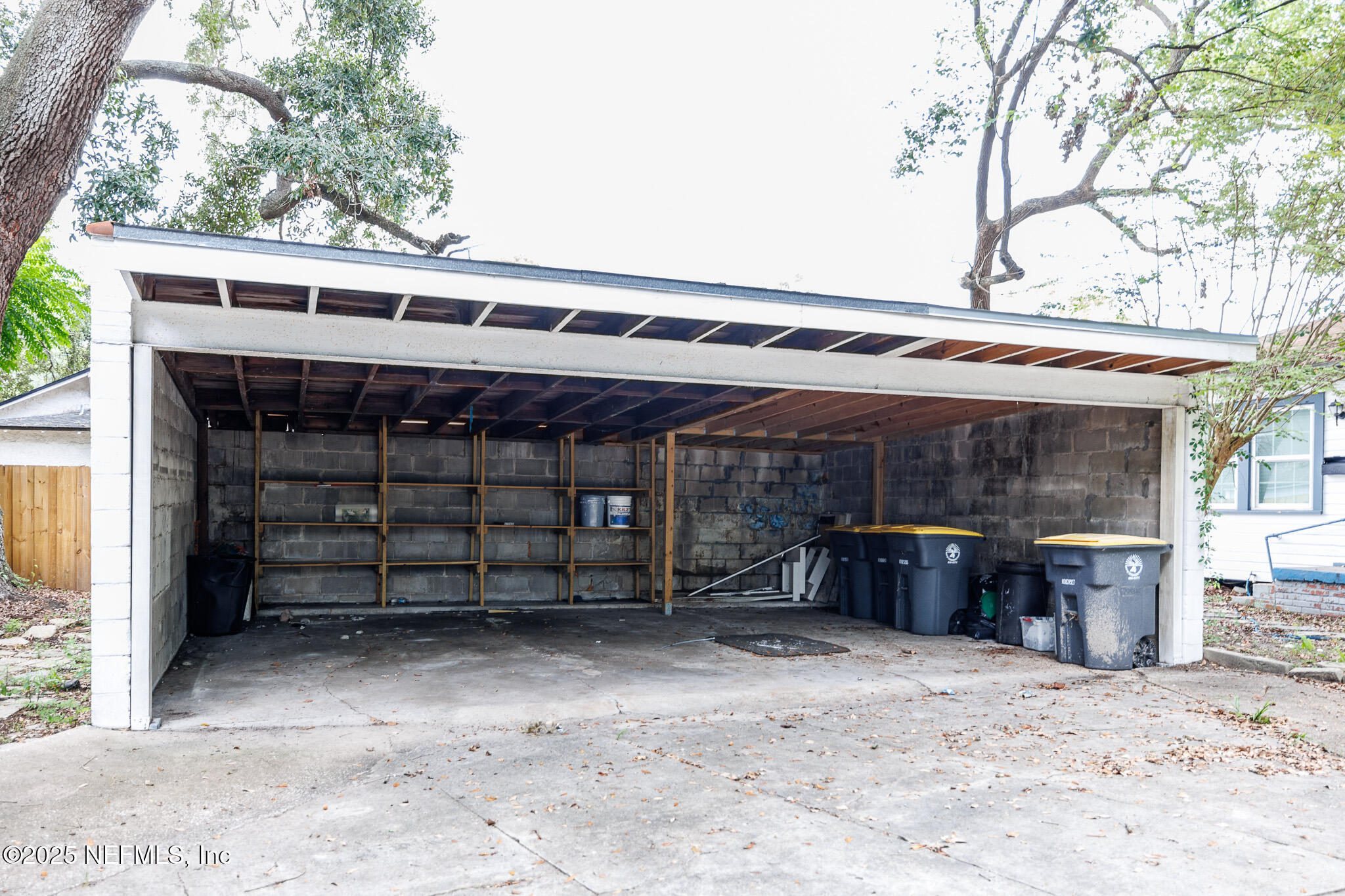 1519 LARUE Avenue
