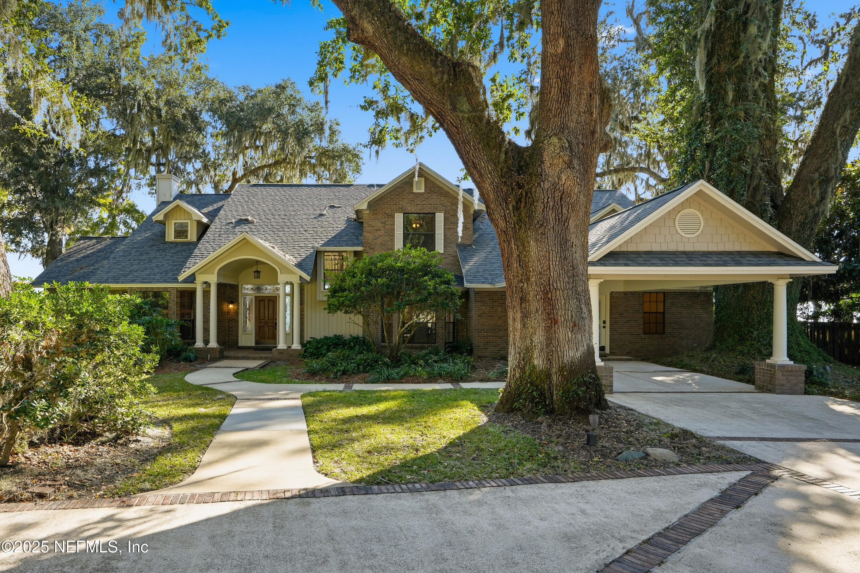 14566 LONGVIEW Drive S