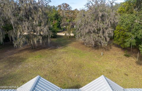 A home in Middleburg