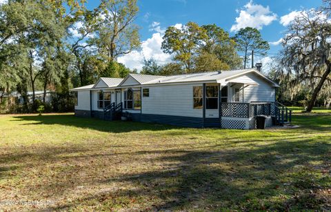 A home in Middleburg