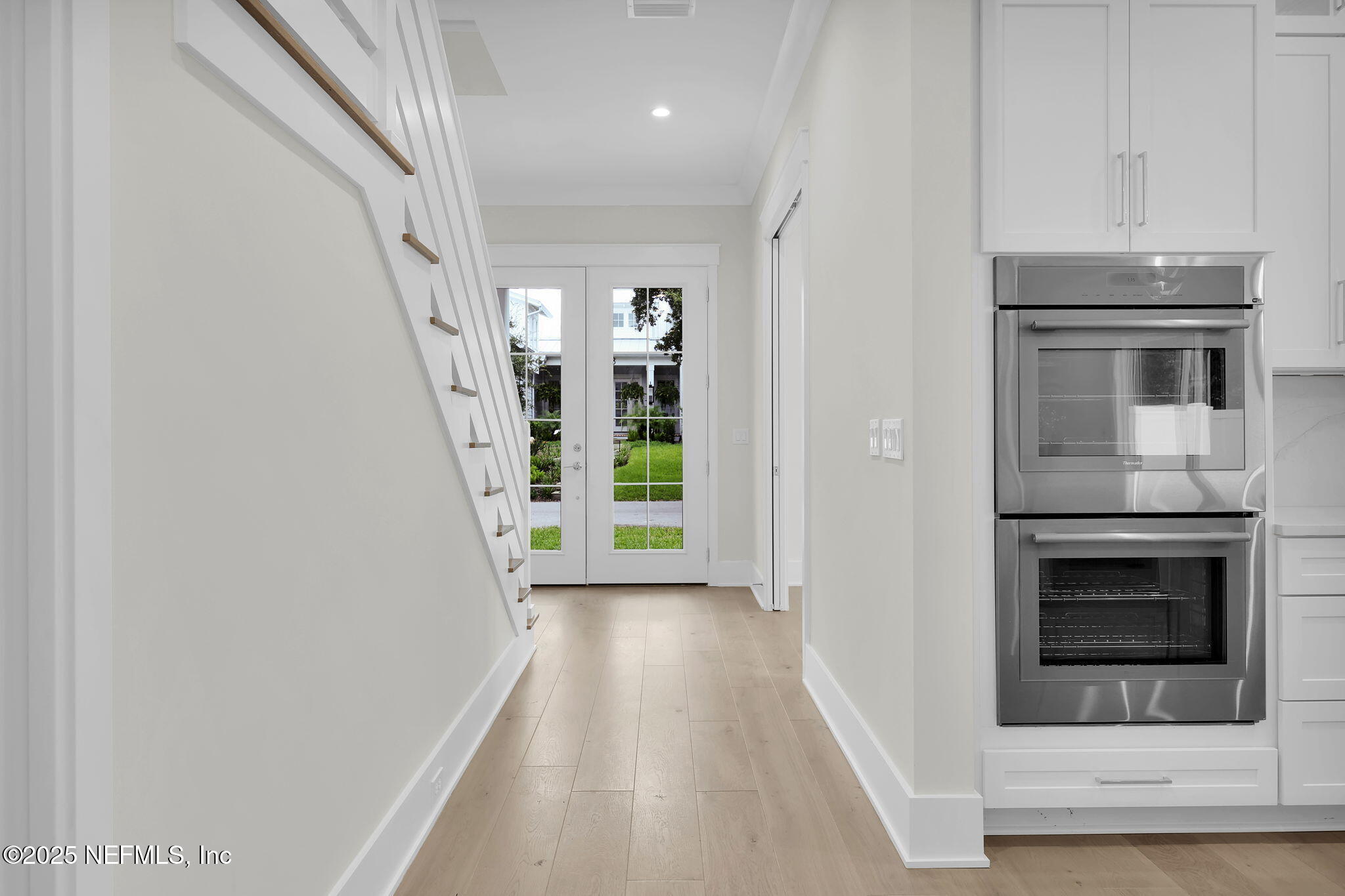 392 4TH Street