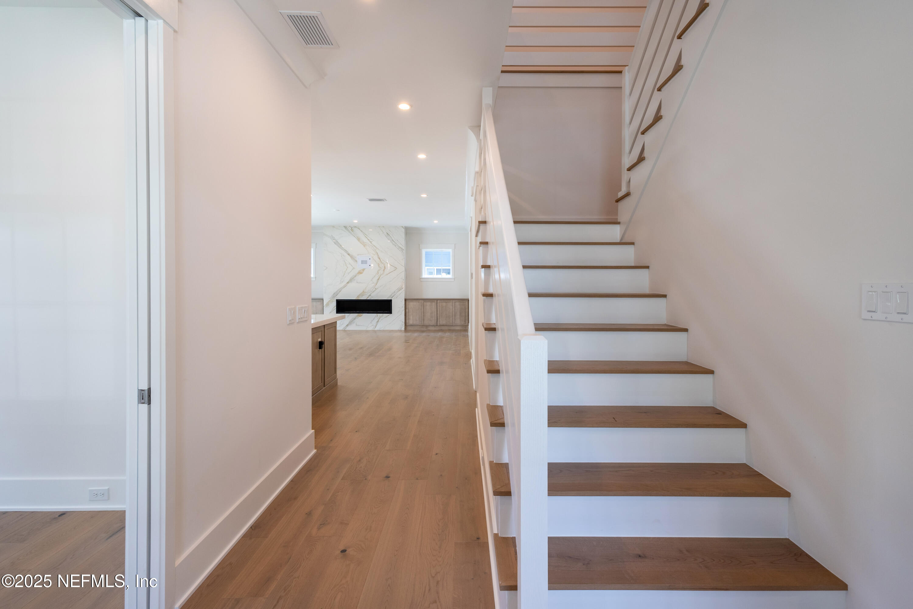 392 4TH Street