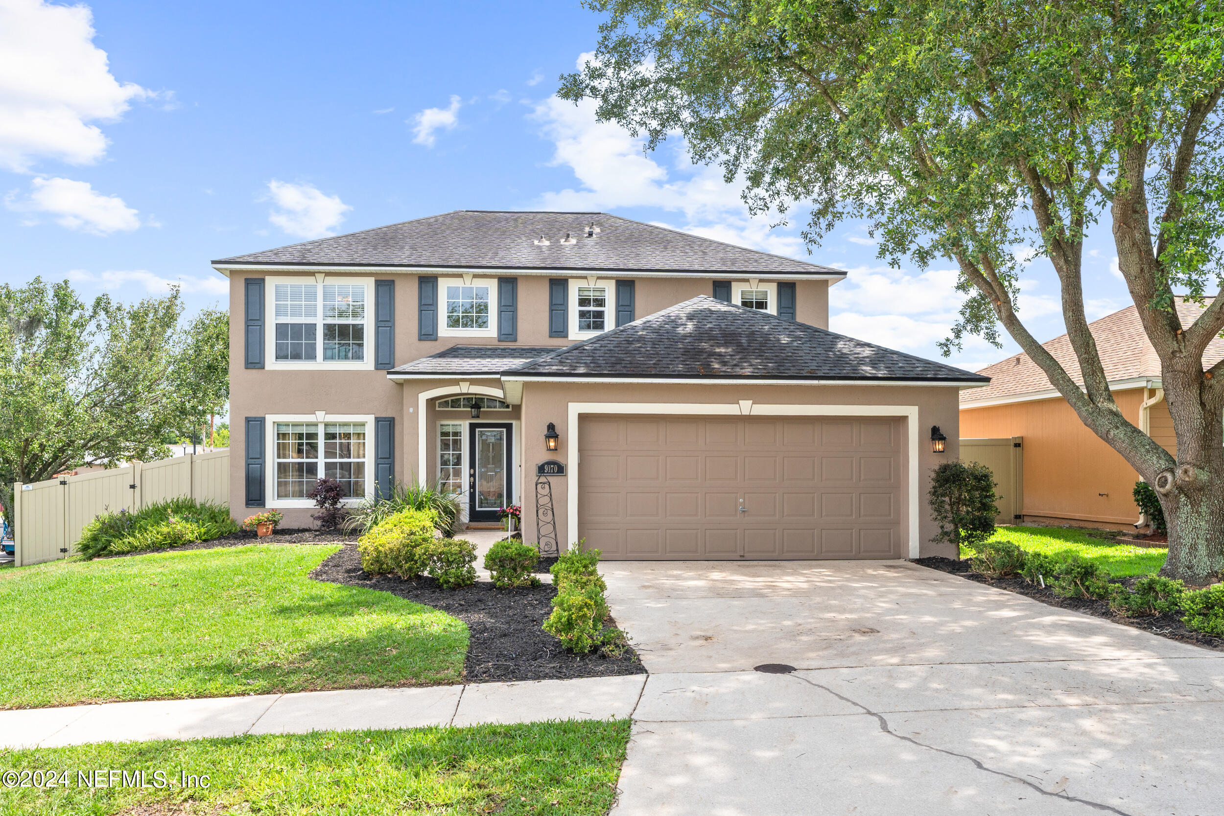 Jacksonville, FL home for sale located at 9170 Ridge Brier Lane, Jacksonville, FL 32225