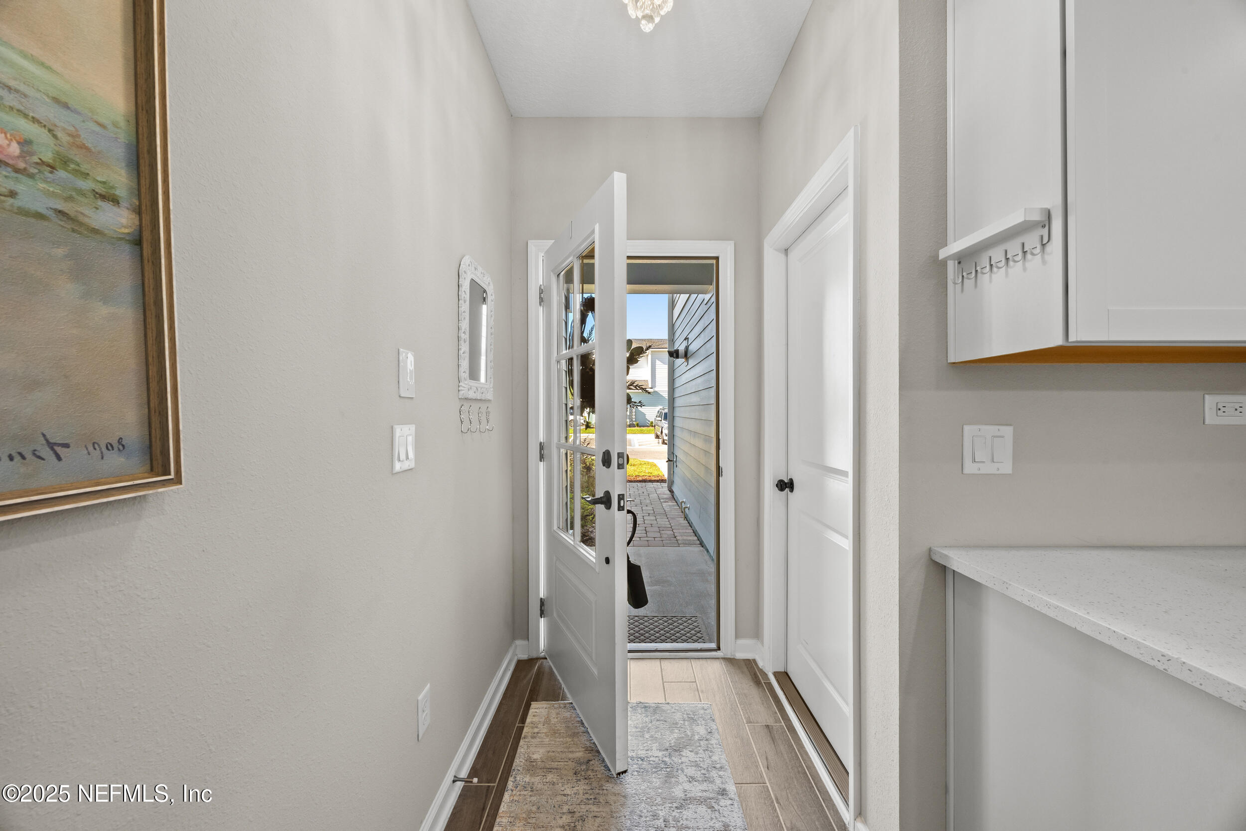 455 BRANDON LAKES Drive