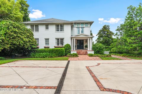 Photo of 4066 MCGIRTS Boulevard, Jacksonville, FL 32210 (MLS # 2145103)
