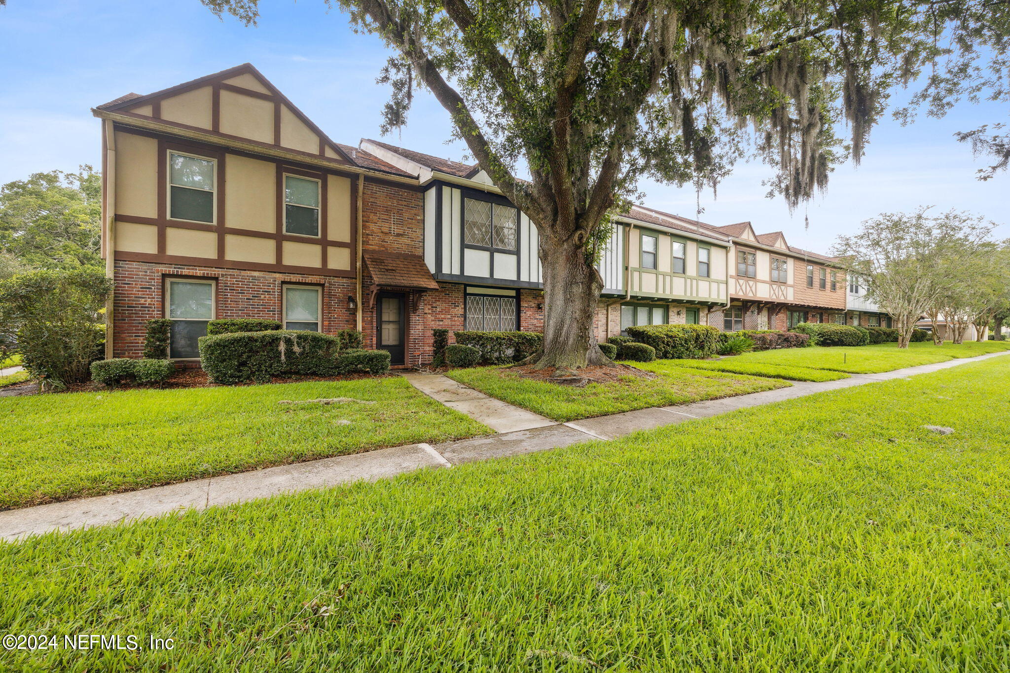 Jacksonville, FL home for sale located at 8191 Trafalgar Square, Jacksonville, FL 32217