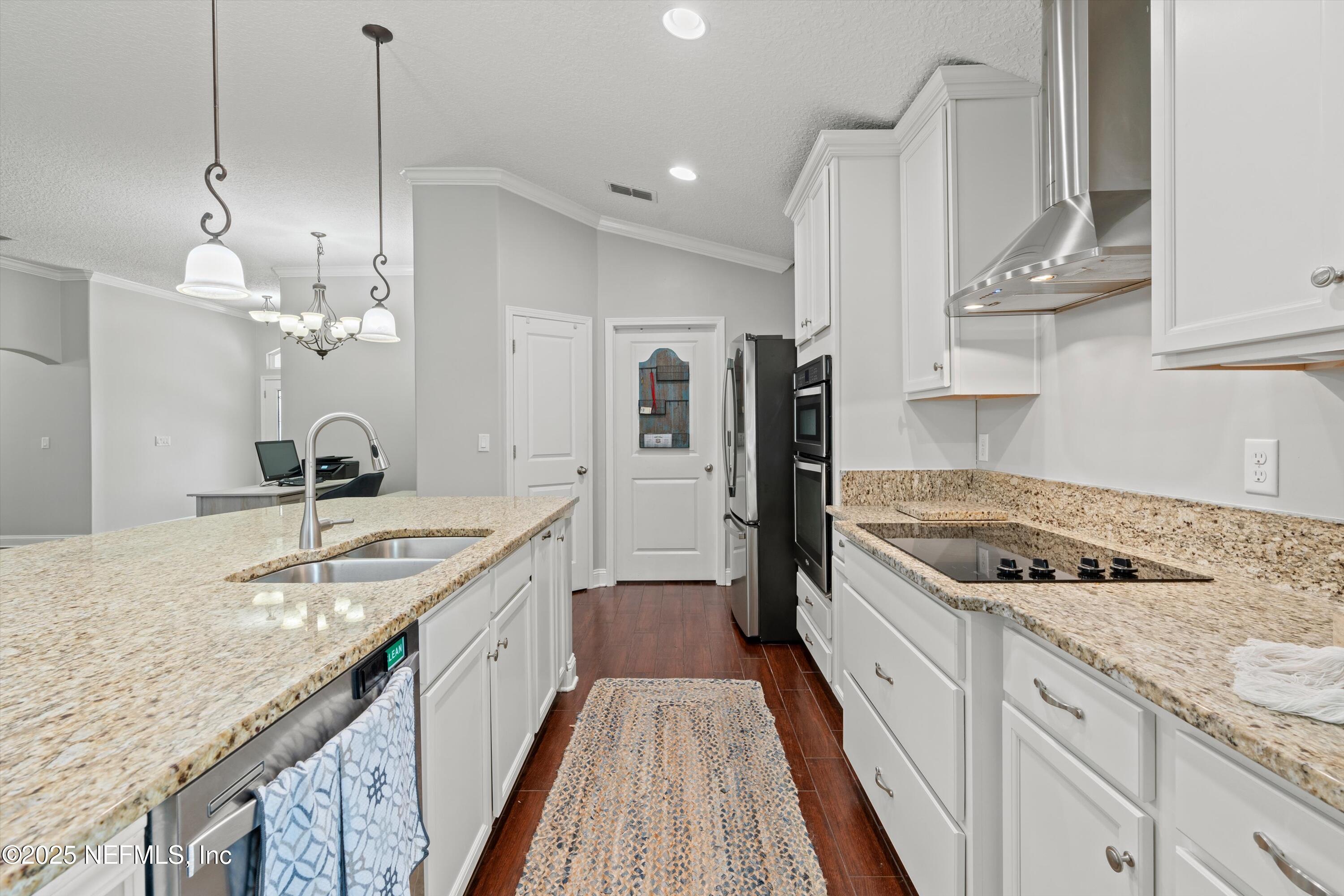 205 S BELLAGIO Drive