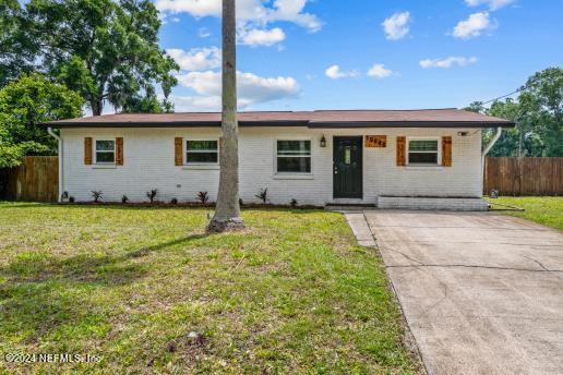 Jacksonville, FL home for sale located at 10646 Craig Drive, Jacksonville, FL 32225