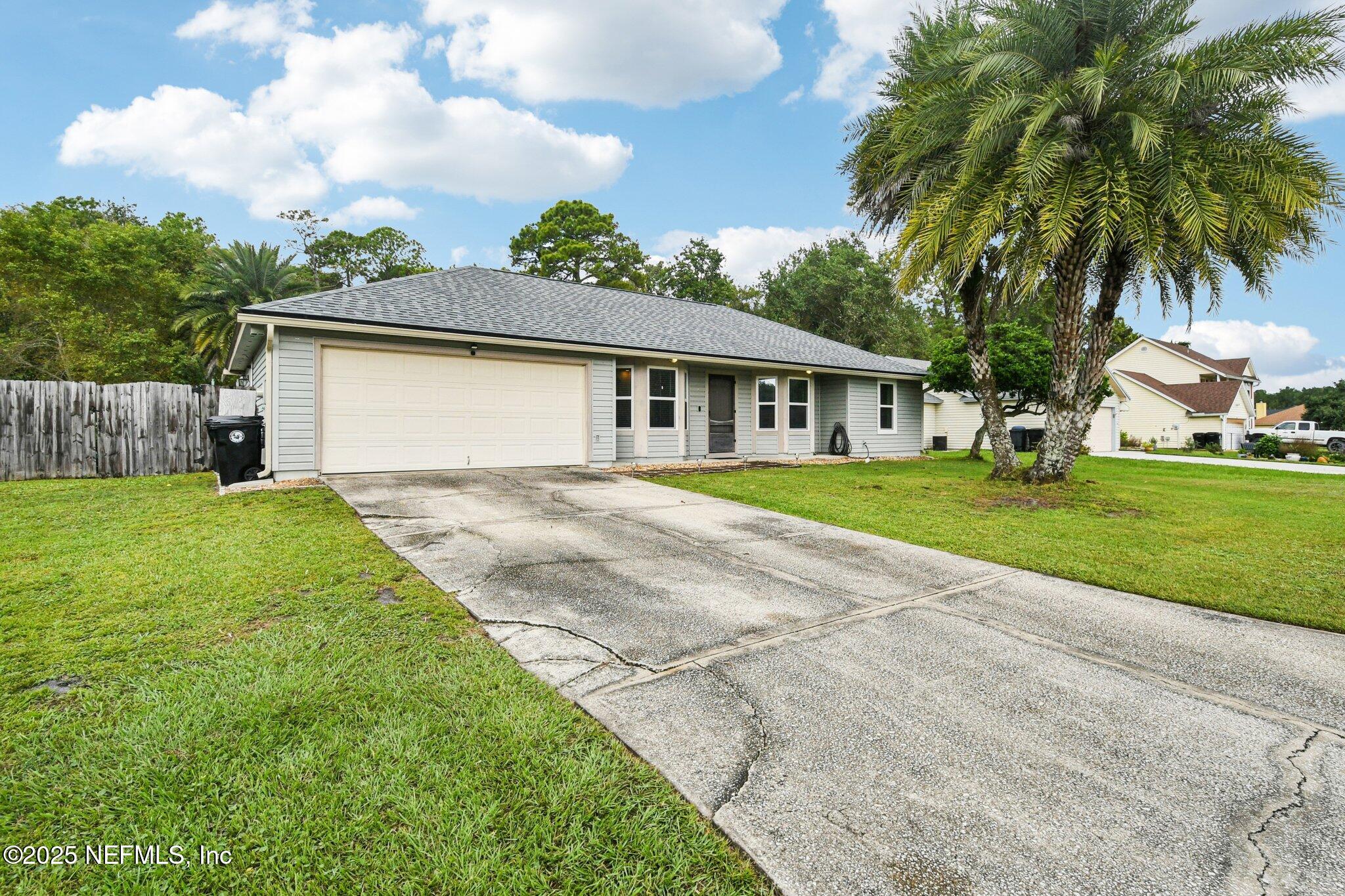 592 CHARLES PINCKNEY Street