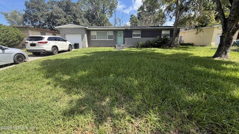 Photo of 2219 LOU Drive W, Jacksonville, FL 32216 (MLS # 2166368)