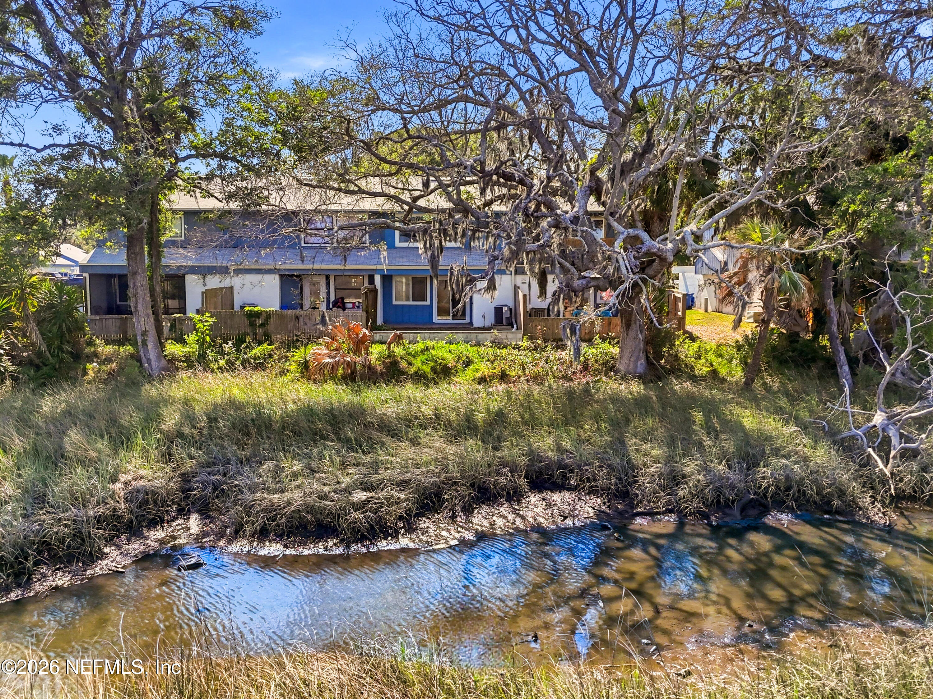 2975 BAYSHORE Drive E