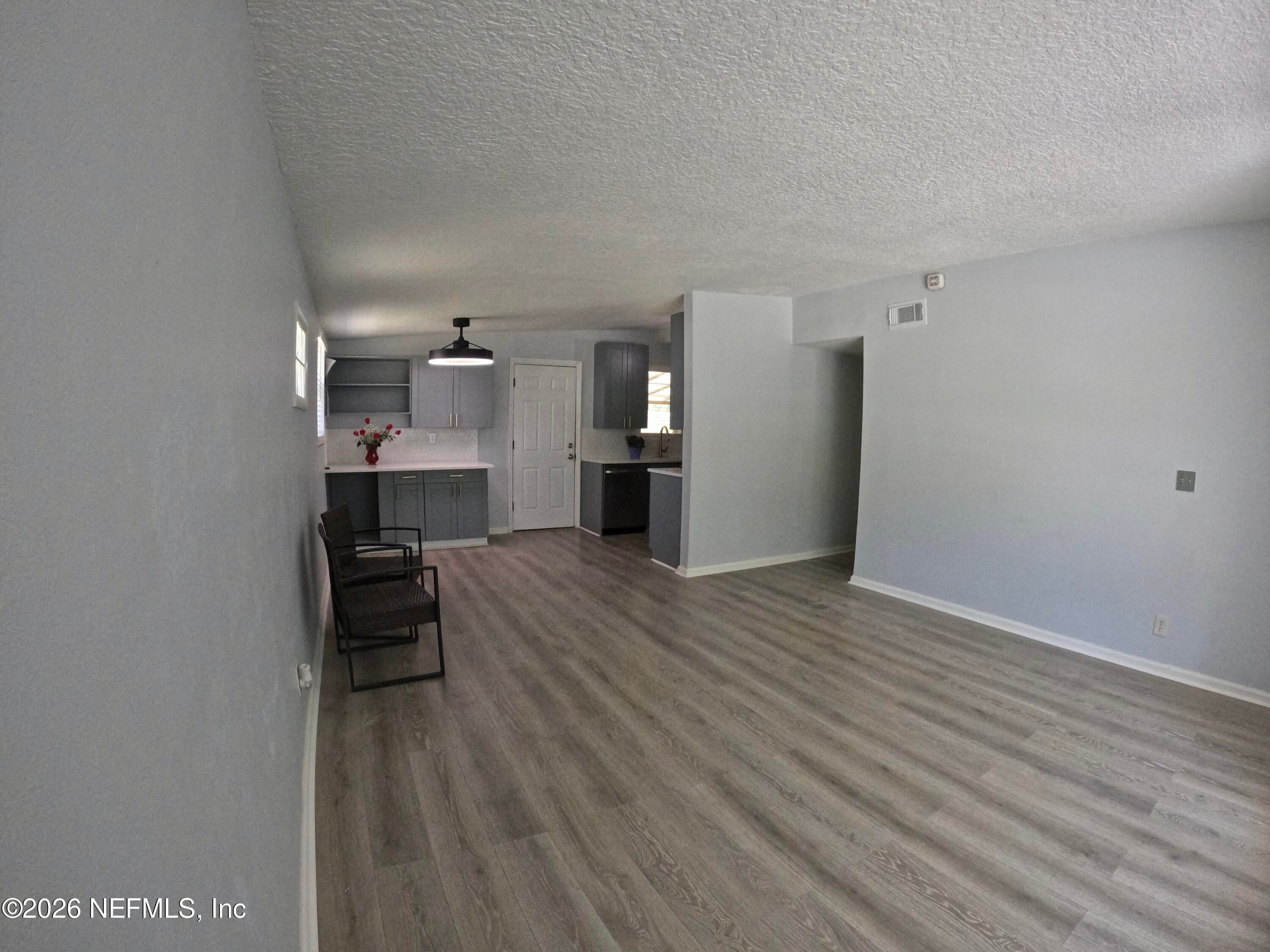 3039 LORMAN Drive