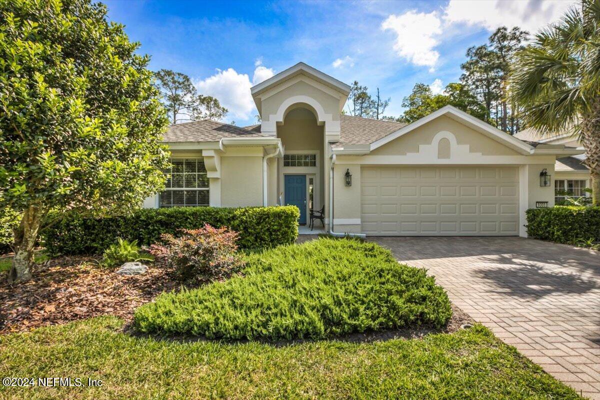 Jacksonville, FL home for sale located at 9305 Waterglen Lane, Jacksonville, FL 32256