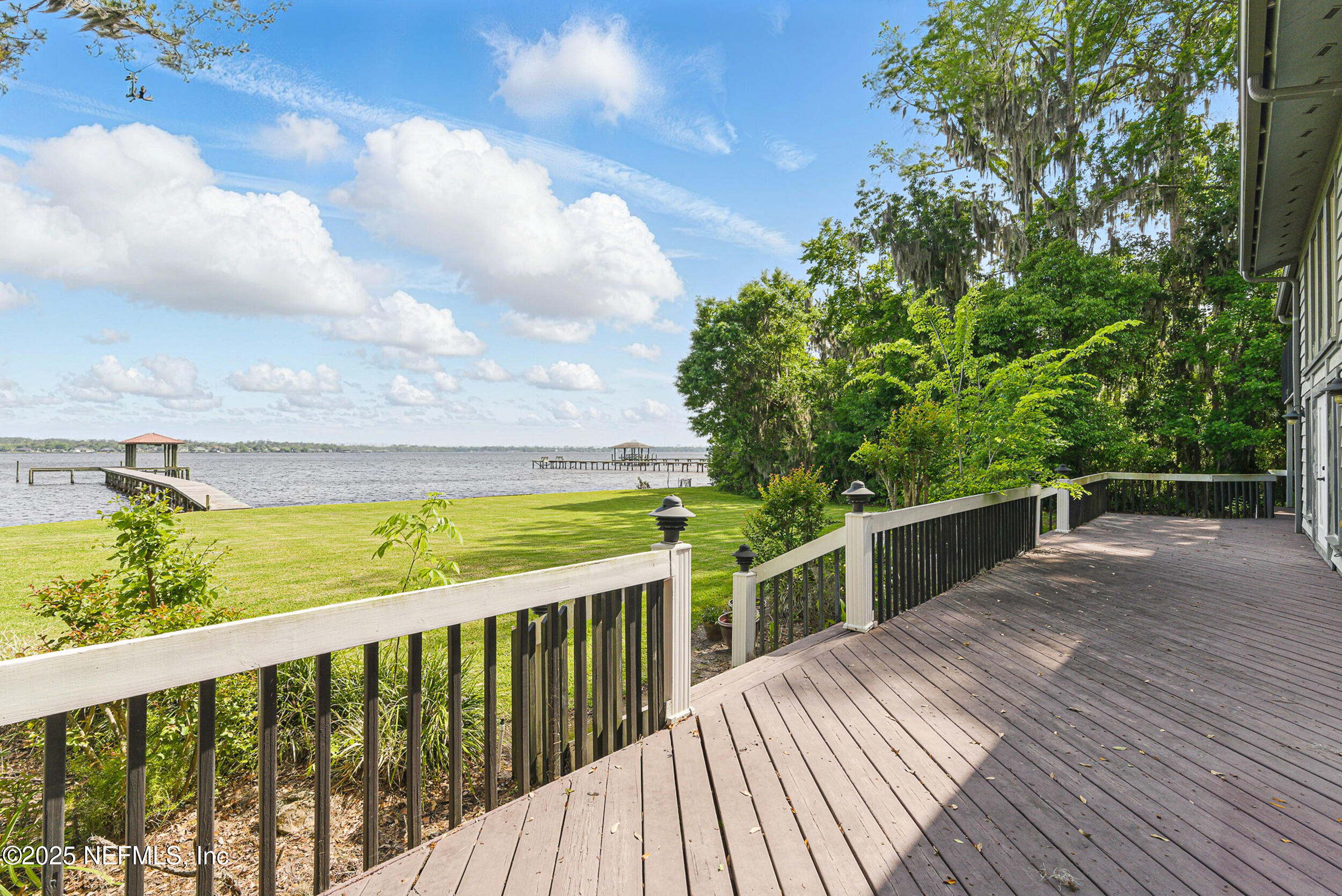 3595 LAWRENCE Road