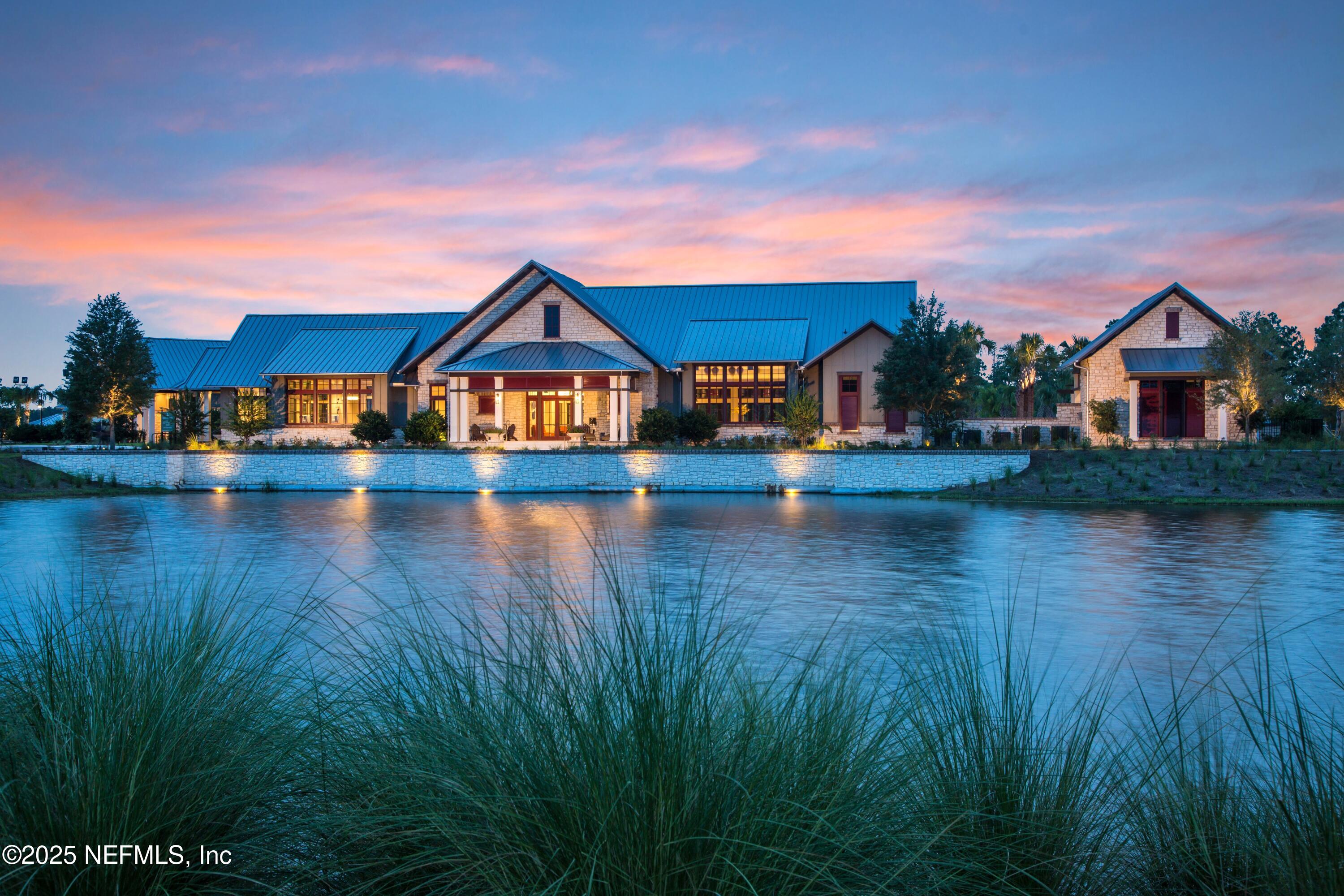 187 SMOKERISE Drive