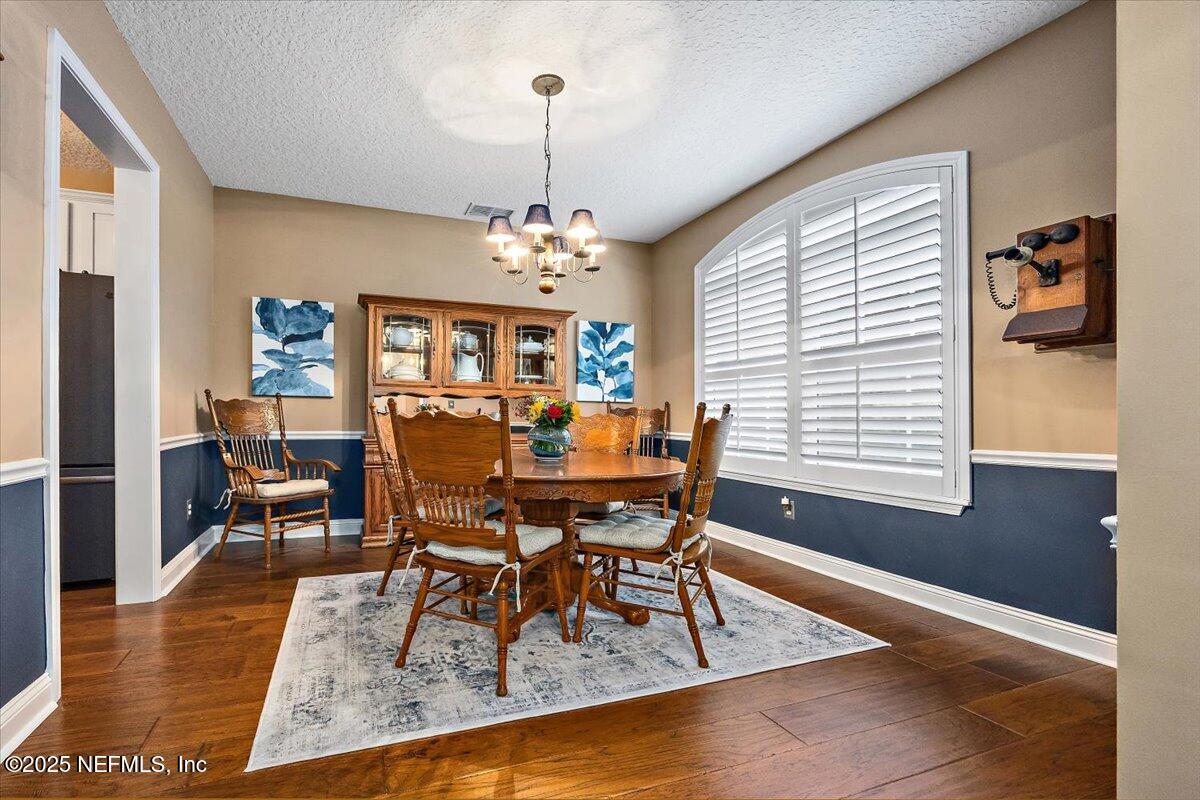 3017 W GINGER Court